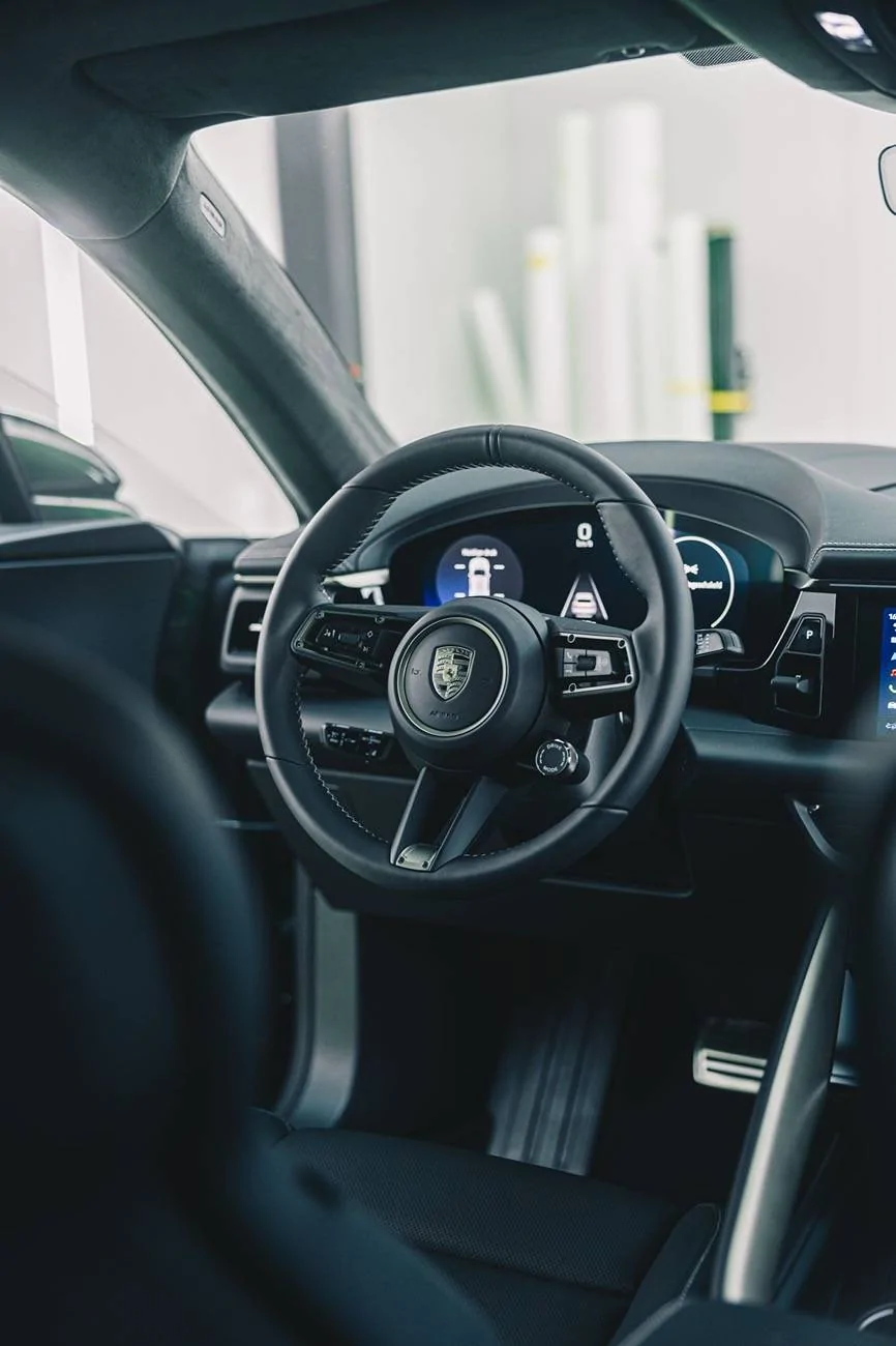 Electric Macan EV OAK GREEN Macan EV Photos Thread 019665c1-0bfc-491a-94a6-53ccb55cd231