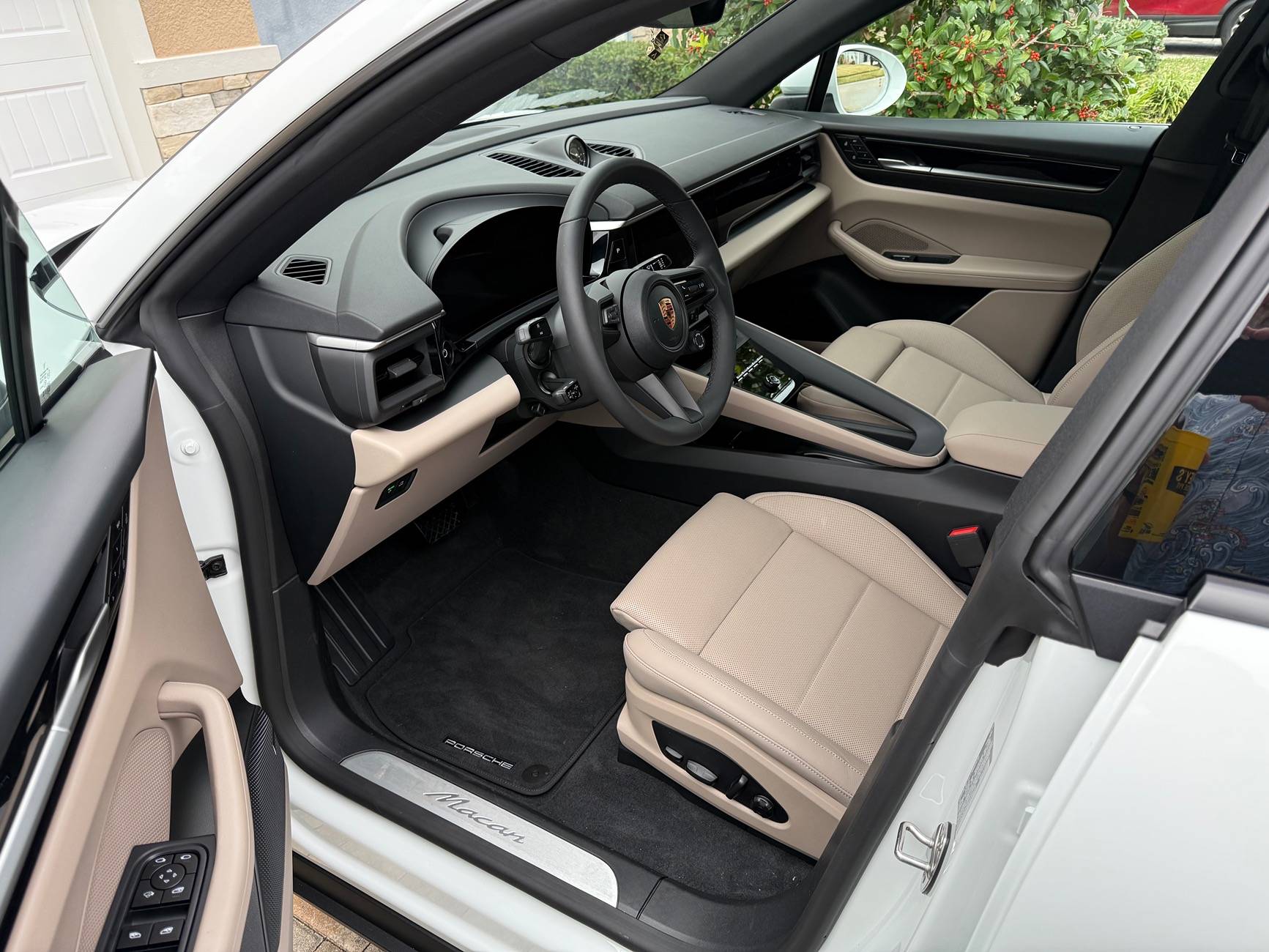 Electric Macan EV First post and loving it. Range is humorous IMG_3100