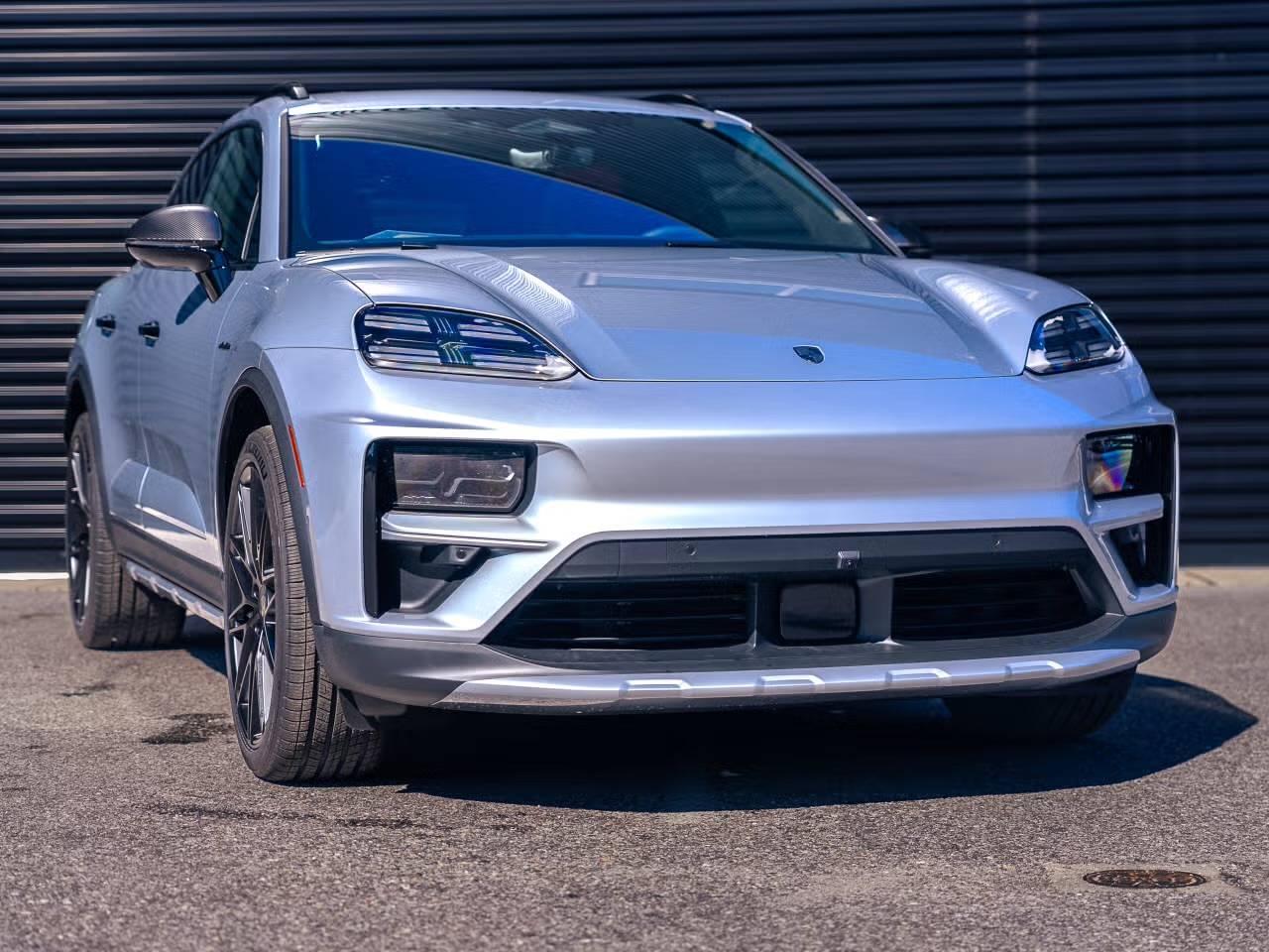 Electric Macan EV DOLOMITE SILVER METALLIC Macan EV Photos Thread IMG_3873