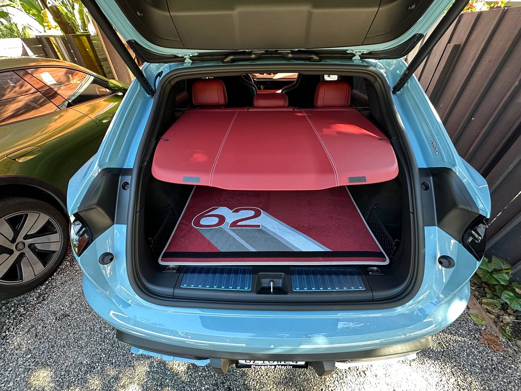 Electric Macan EV FROZEN BLUE Macan EV Photos Thread IMG_4564