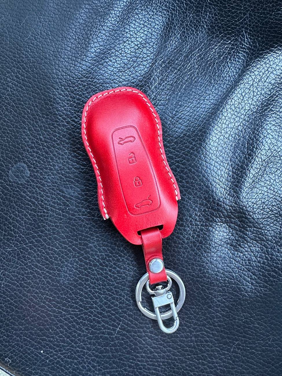 Electric Macan EV Macan EV Key Fob - photos IMG_4571