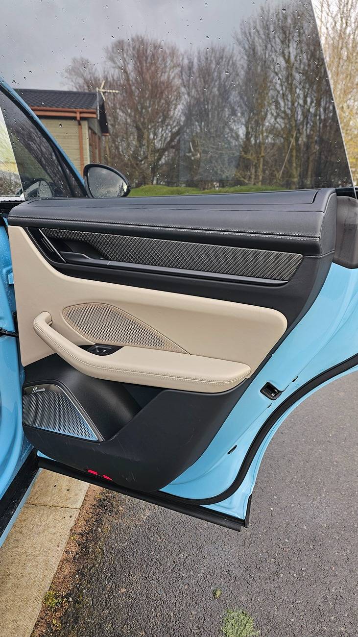 Electric Macan EV FROZEN BLUE Macan EV Photos Thread 1000092147