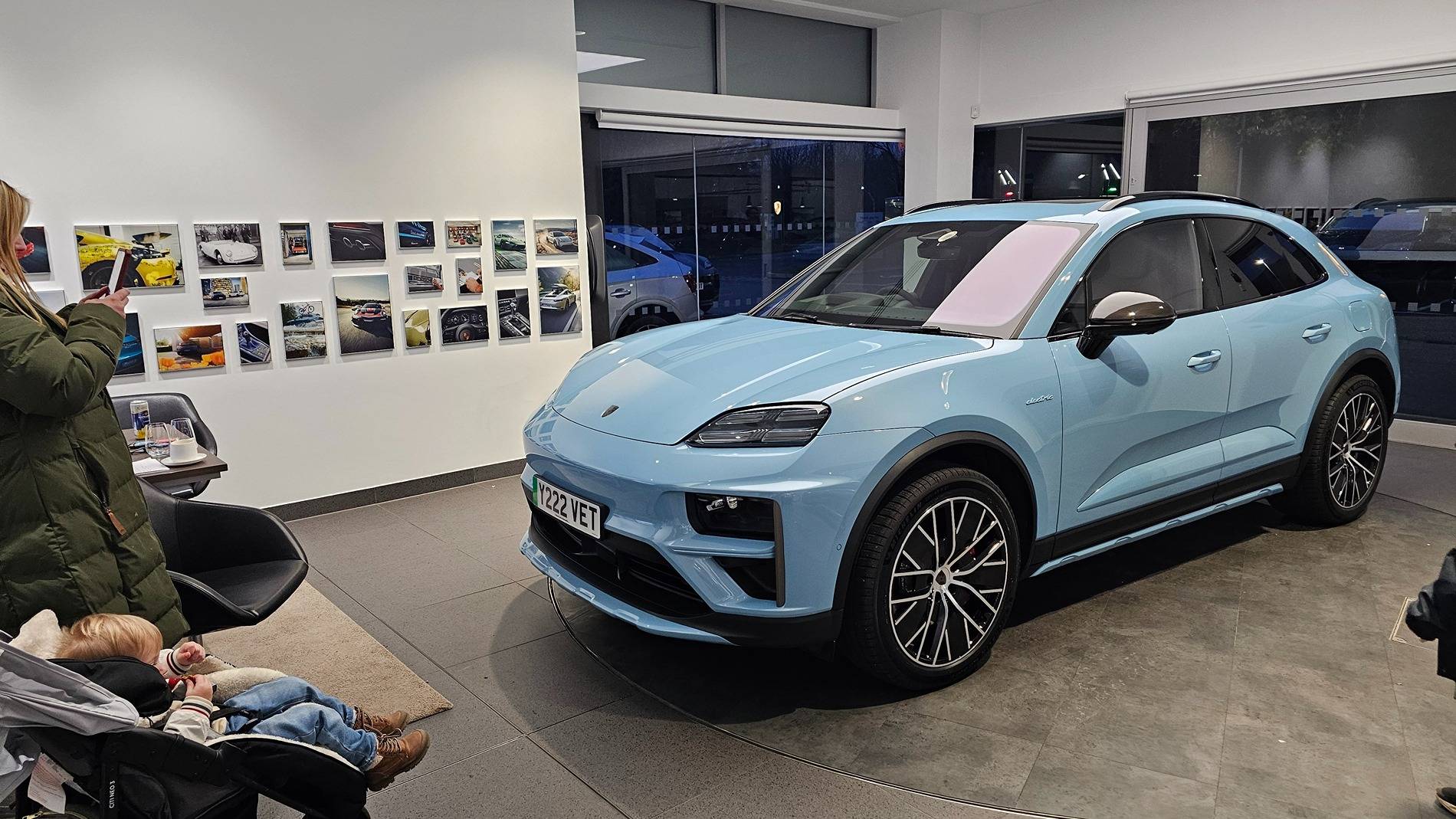 Electric Macan EV FROZEN BLUE Macan EV Photos Thread 1000091795