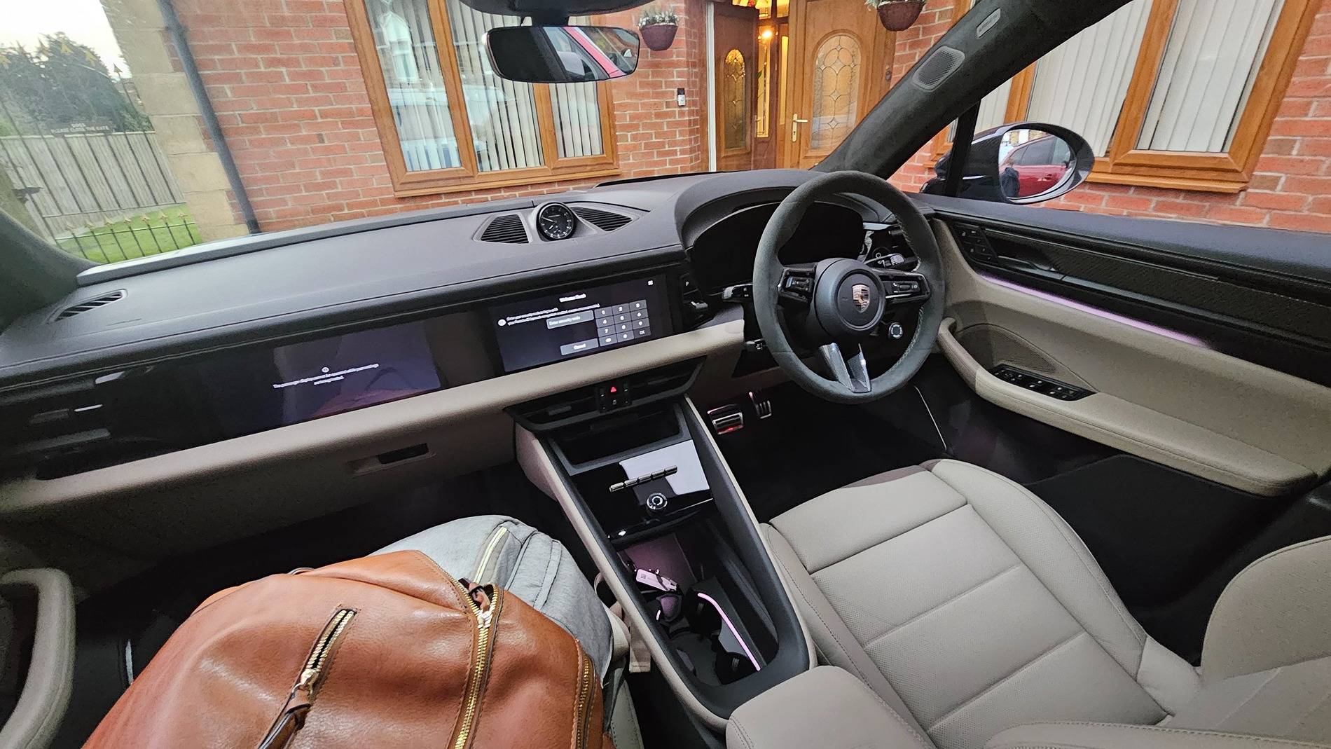 Electric Macan EV FROZEN BLUE Macan EV Photos Thread 1000091917