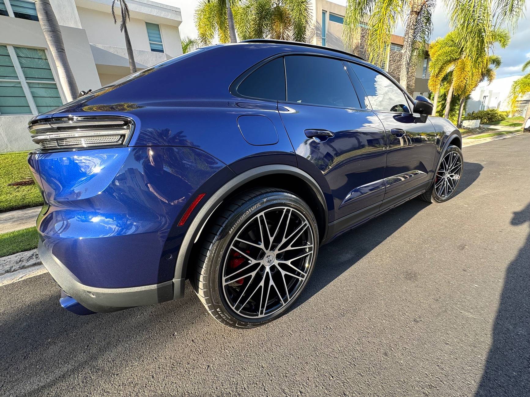 Electric Macan EV Placed your Macan EV order? Post your configuration! 🙋🏻‍♂️ IMG_2980
