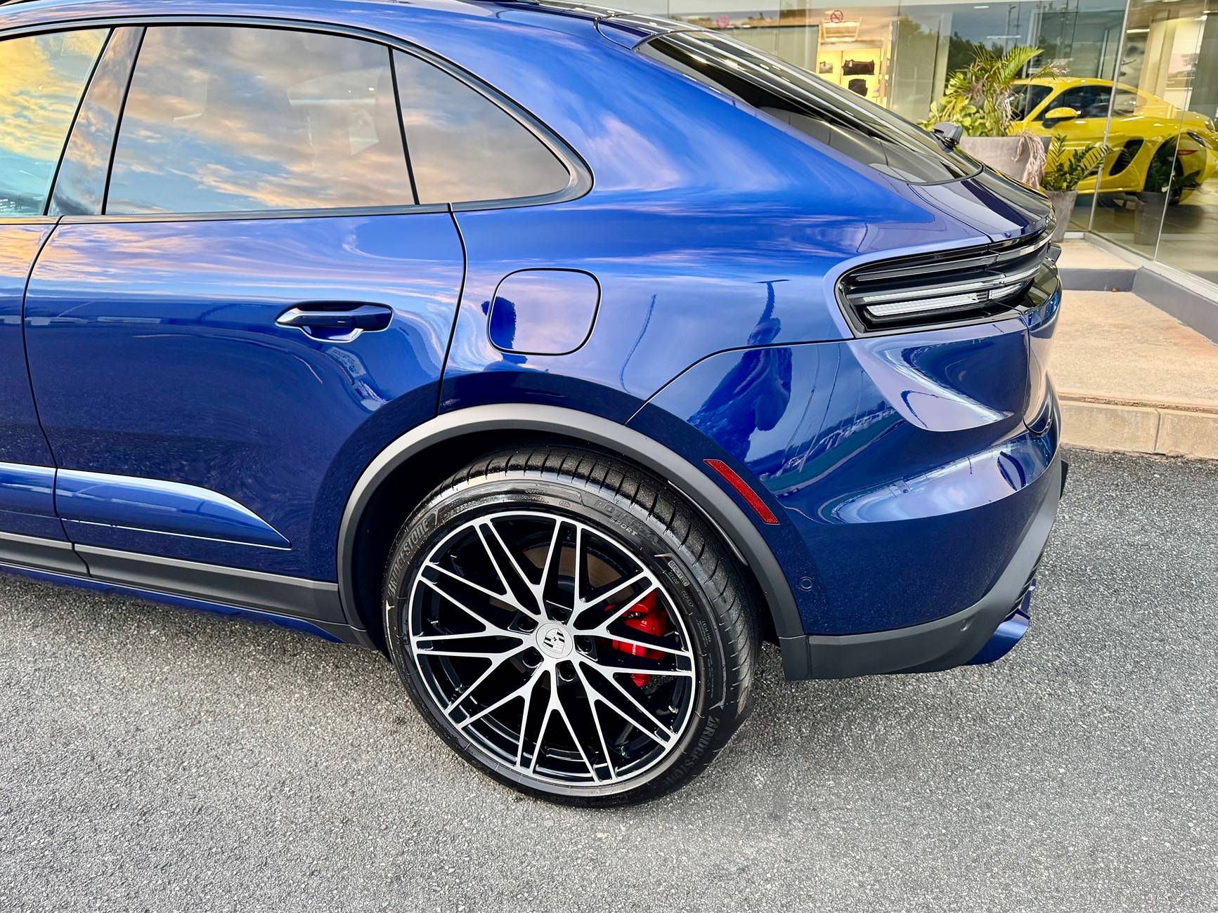 Electric Macan EV Placed your Macan EV order? Post your configuration! 🙋🏻‍♂️ IMG_2883