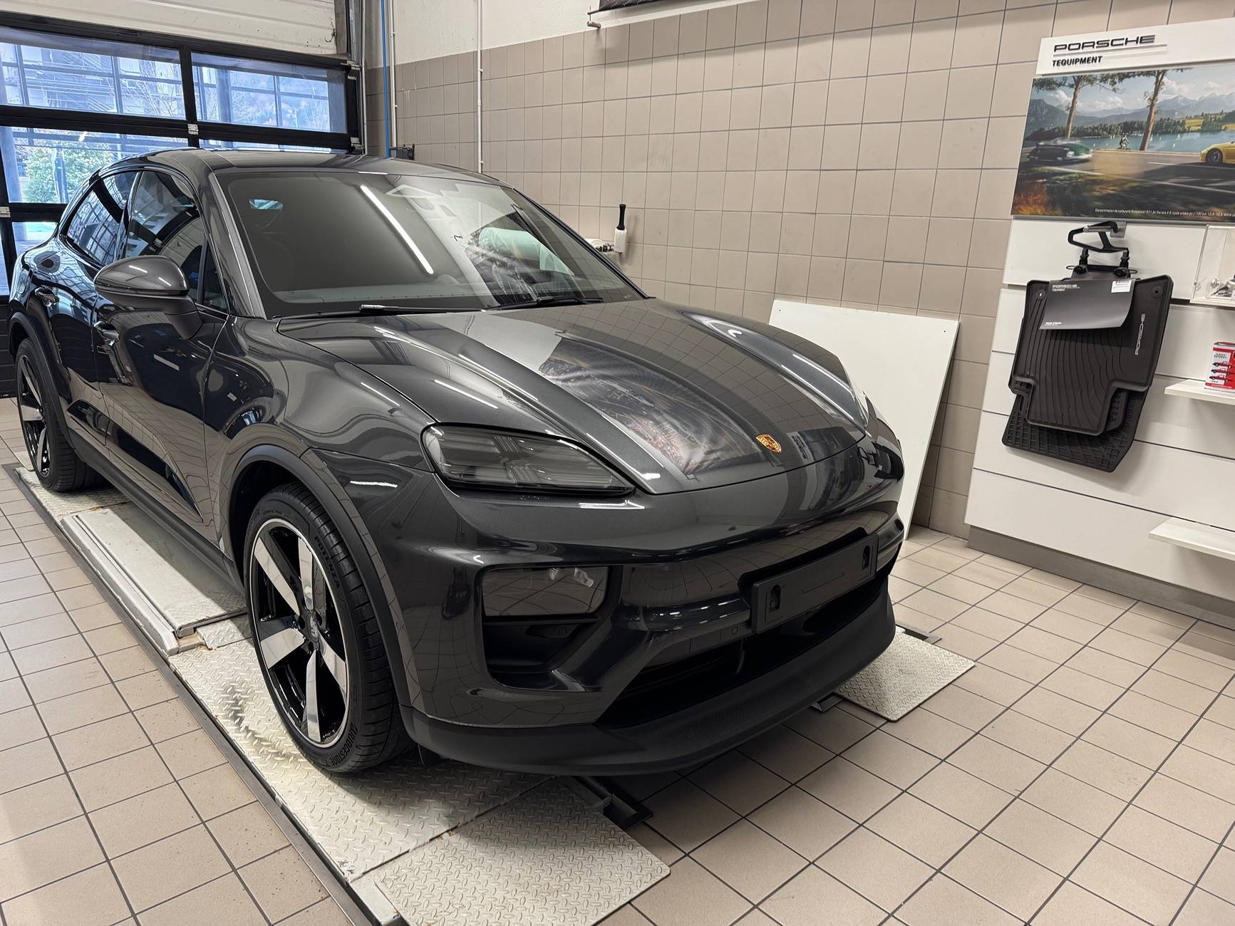 Electric Macan EV What's the order / delivery status of your Macan EV? [Update your status if/when it changes] IMG_5893