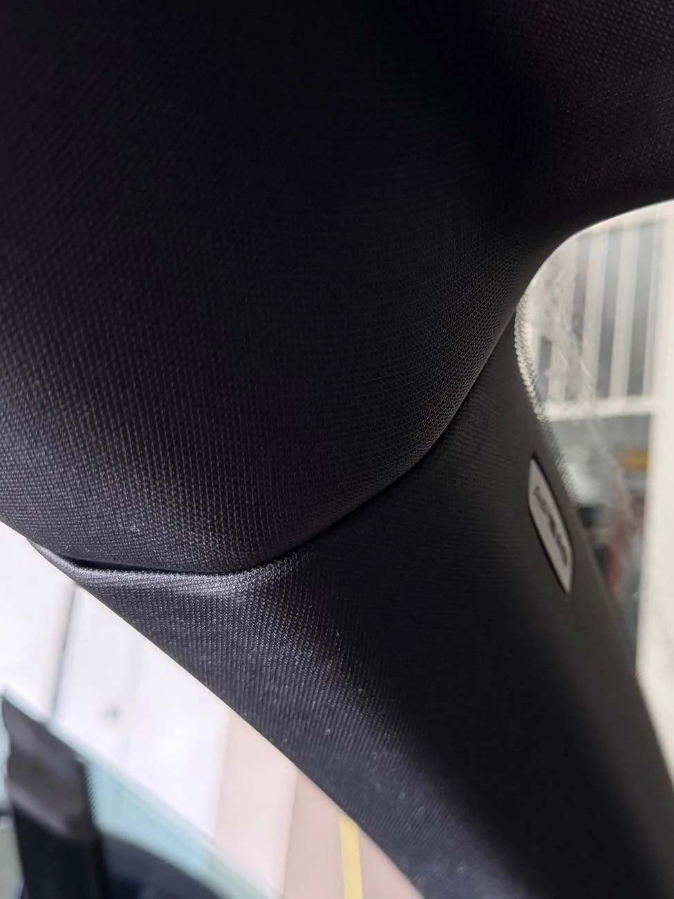 Electric Macan EV Managed to install Valentine1 radar and turns off automatically. IMG_3156