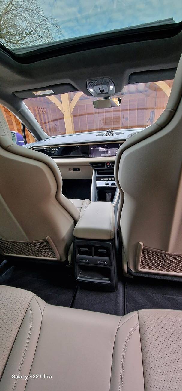 Electric Macan EV Ultraviolet PTS Macan Turbo EV Electric Ultraviolet PTS Macan Turbo EV Eletric 5