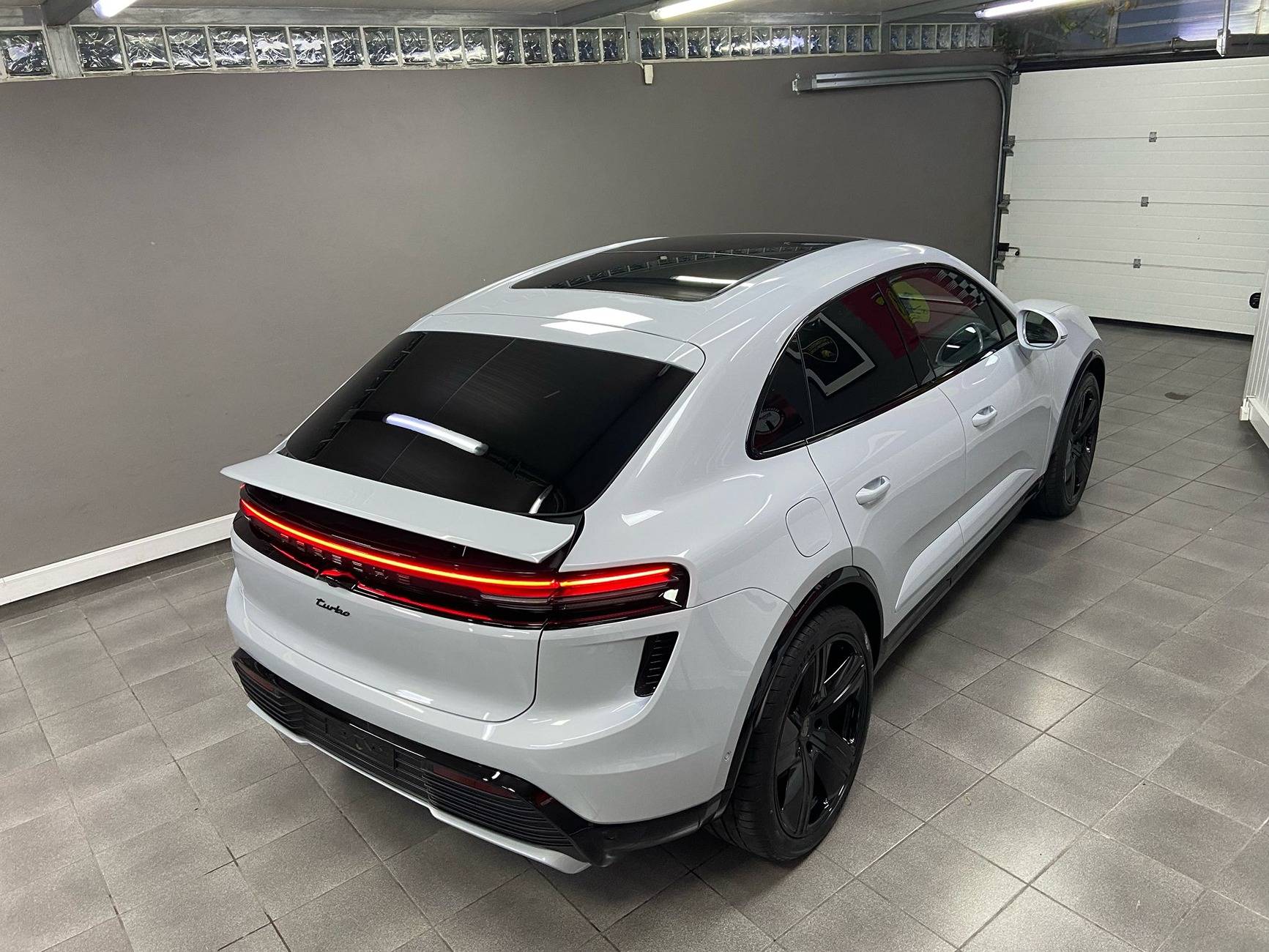 Electric Macan EV ICE GREY Macan EV Photos Thread 1000054760