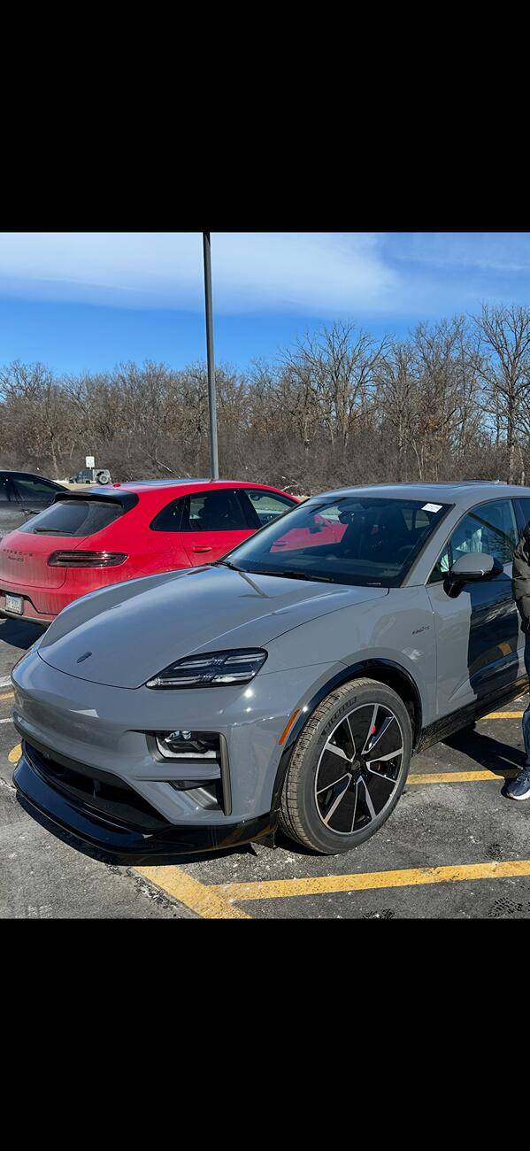 Electric Macan EV 2025 Macan Turbo in Slate Grey Neo delivered! IMG_1195
