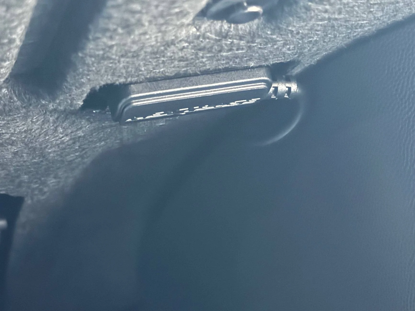 Electric Macan EV Dashcam installation issues -- fuse box location? IMG_1216