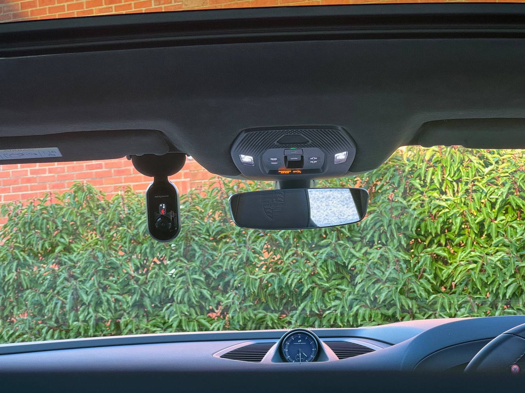 Electric Macan EV Dashcam installation issues -- fuse box location? IMG_1220