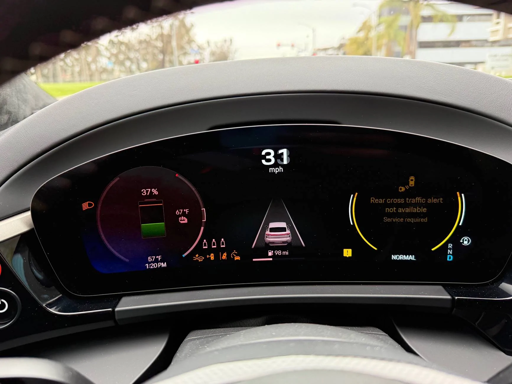 Electric Macan EV Assistance systems causing dangerous situations (serious) IMG_4477