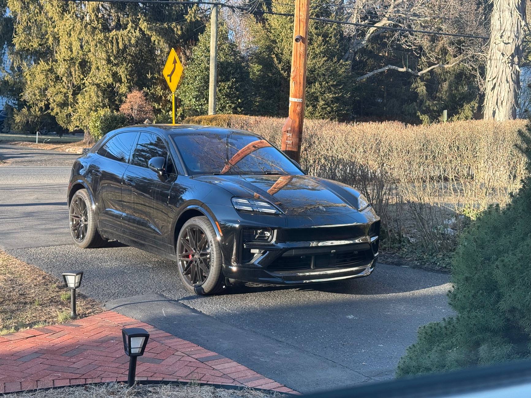 Electric Macan EV BLACK & JET BLACK METALLIC Macan EV Photos Thread IMG_8641
