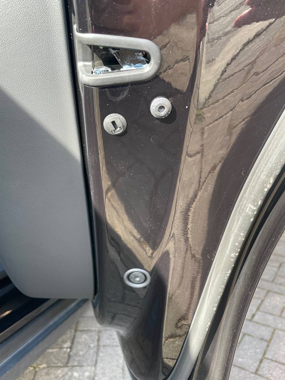 Electric Macan EV Child Lock Malfunction Notification IMG_2453