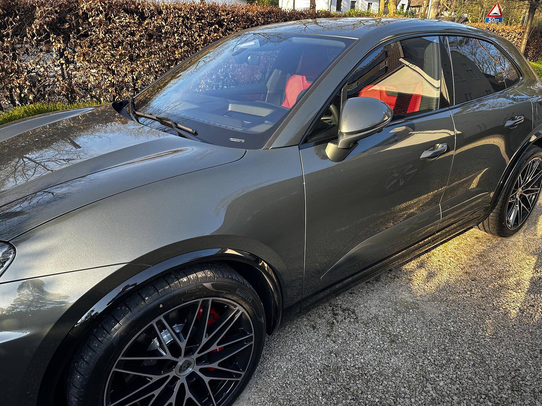 Electric Macan EV AVENTURINE GREEN Macan EV Photos Thread IMG_1495