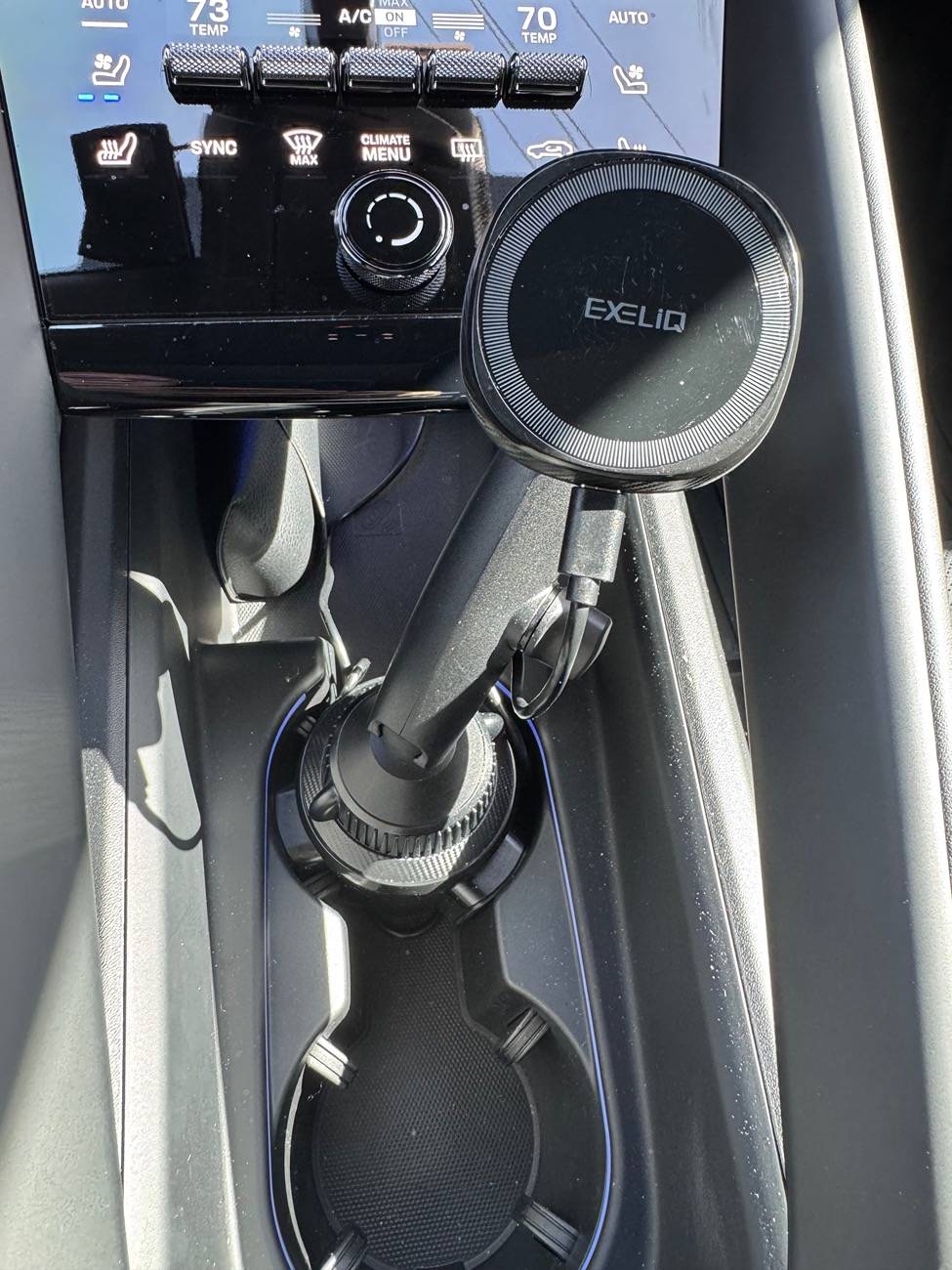 Electric Macan EV Phone Mount - what are people using? IMG_3426
