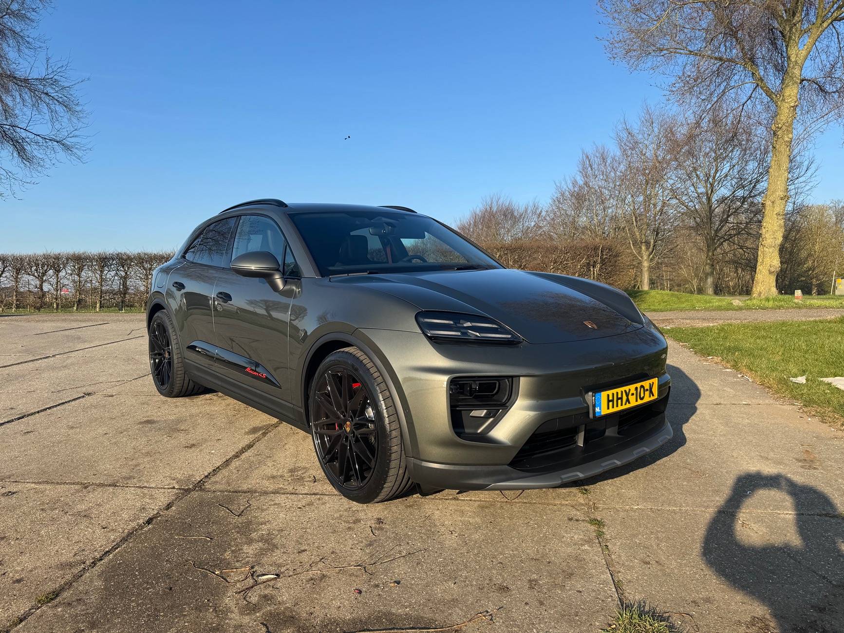 Electric Macan EV AVENTURINE GREEN Macan EV Photos Thread IMG_8638