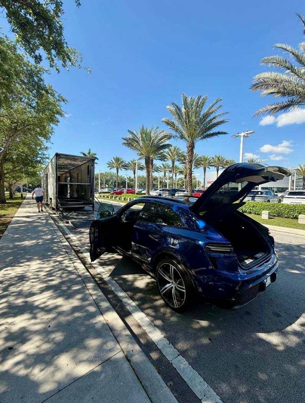 Electric Macan EV Tariff anxiety . . . IMG_7445