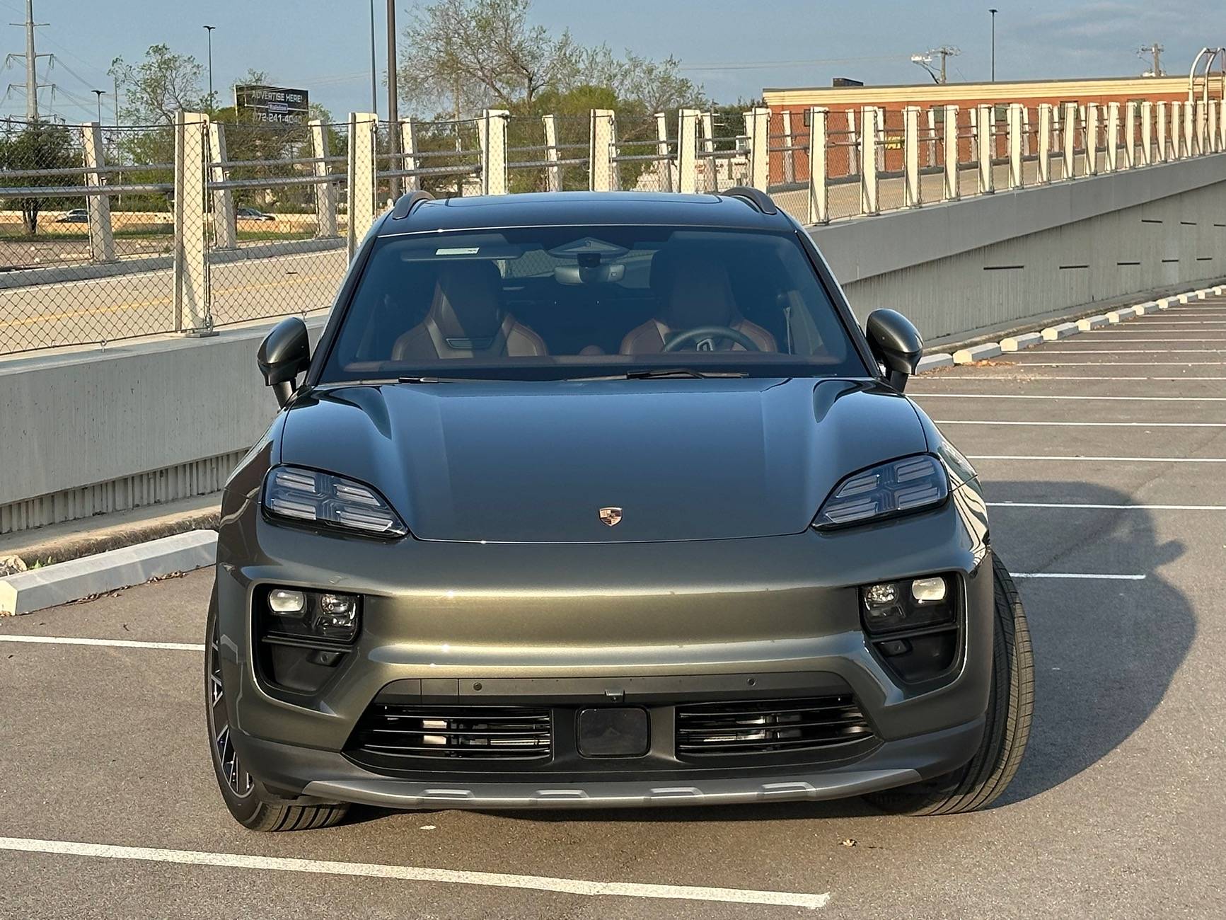 Electric Macan EV AVENTURINE GREEN Macan EV Photos Thread IMG_7810