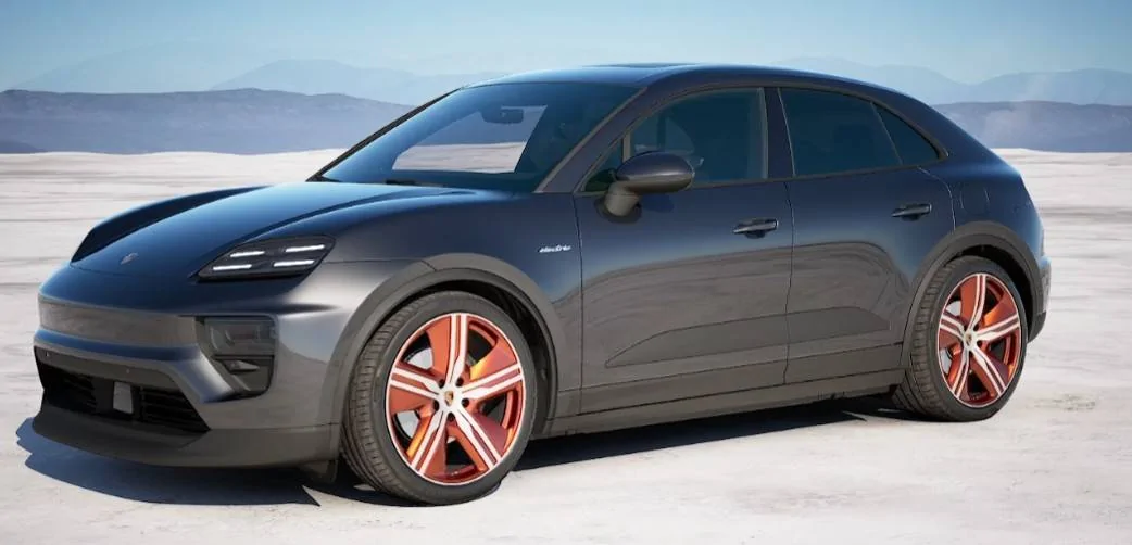 Electric Macan EV Papaya metallic withdrawed (?) organge 1
