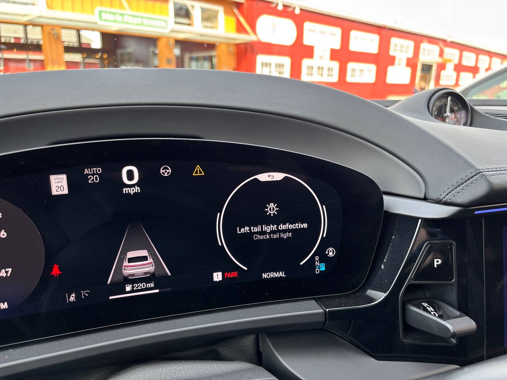 Electric Macan EV All Left rear Lights Gone MIA: "Left rear fot light defective" message IMG_7238