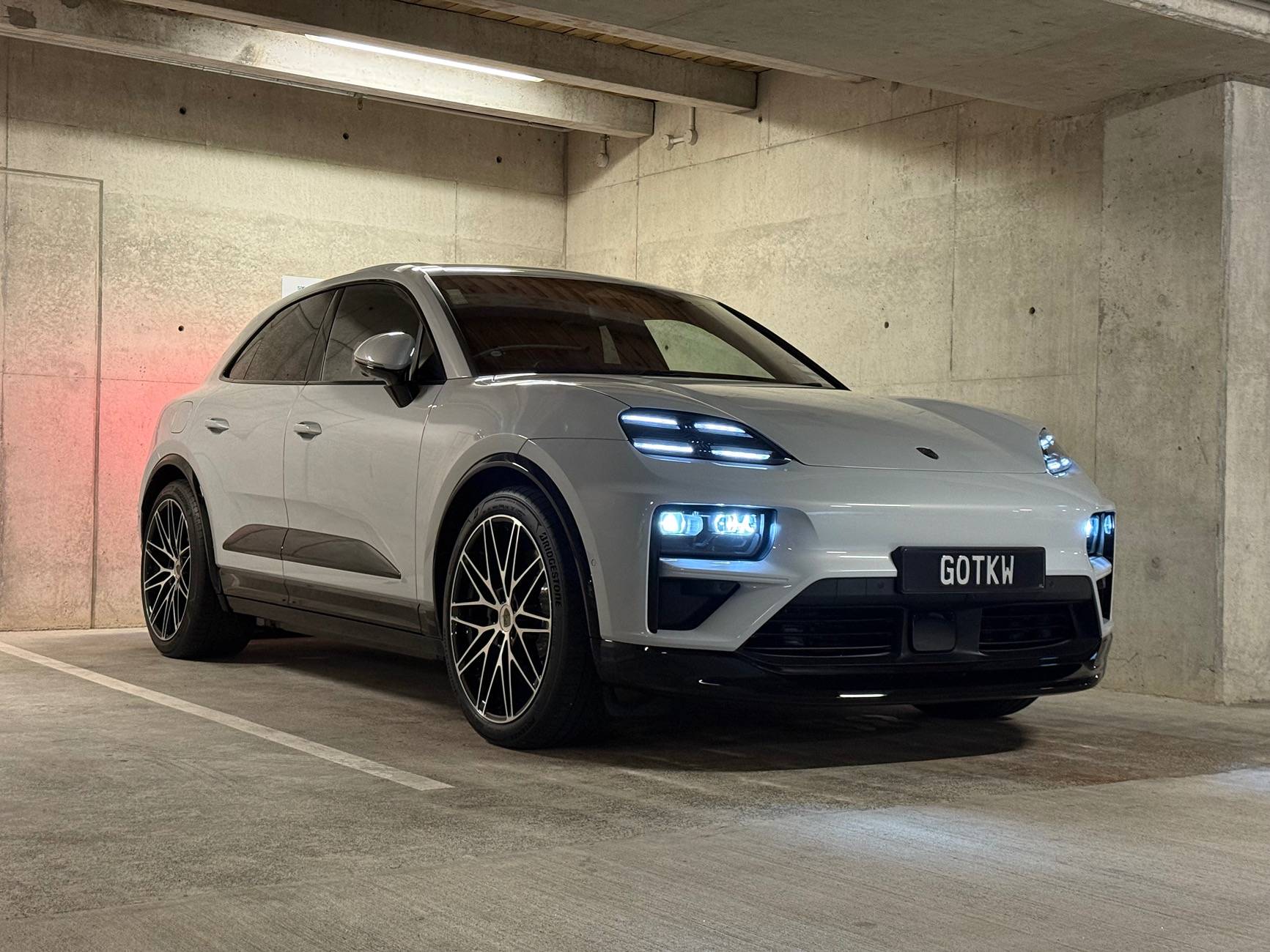 Electric Macan EV ICE GREY Macan EV Photos Thread IMG_4406