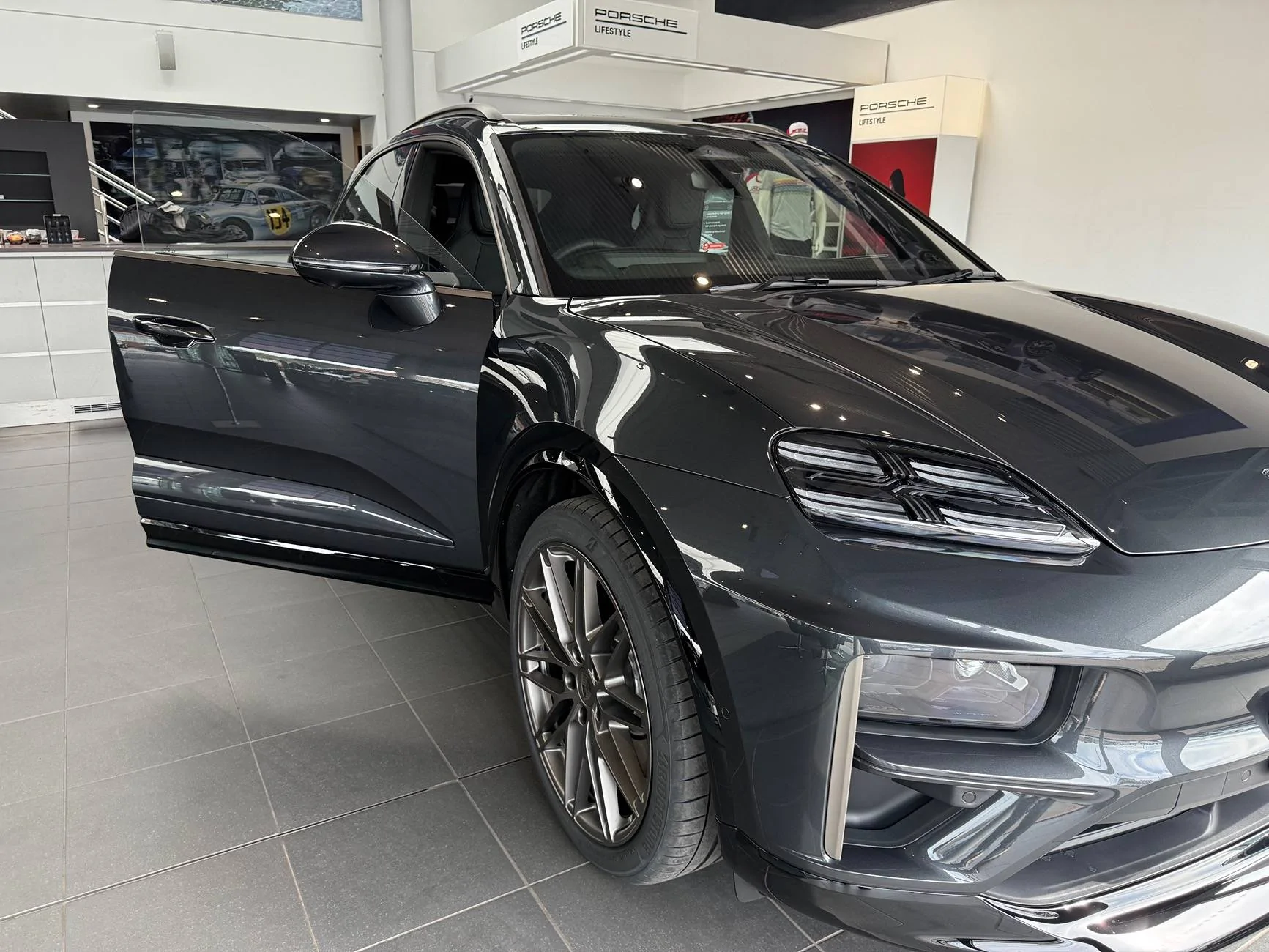 Electric Macan EV New Turbo, initial thoughts! IMG_1383