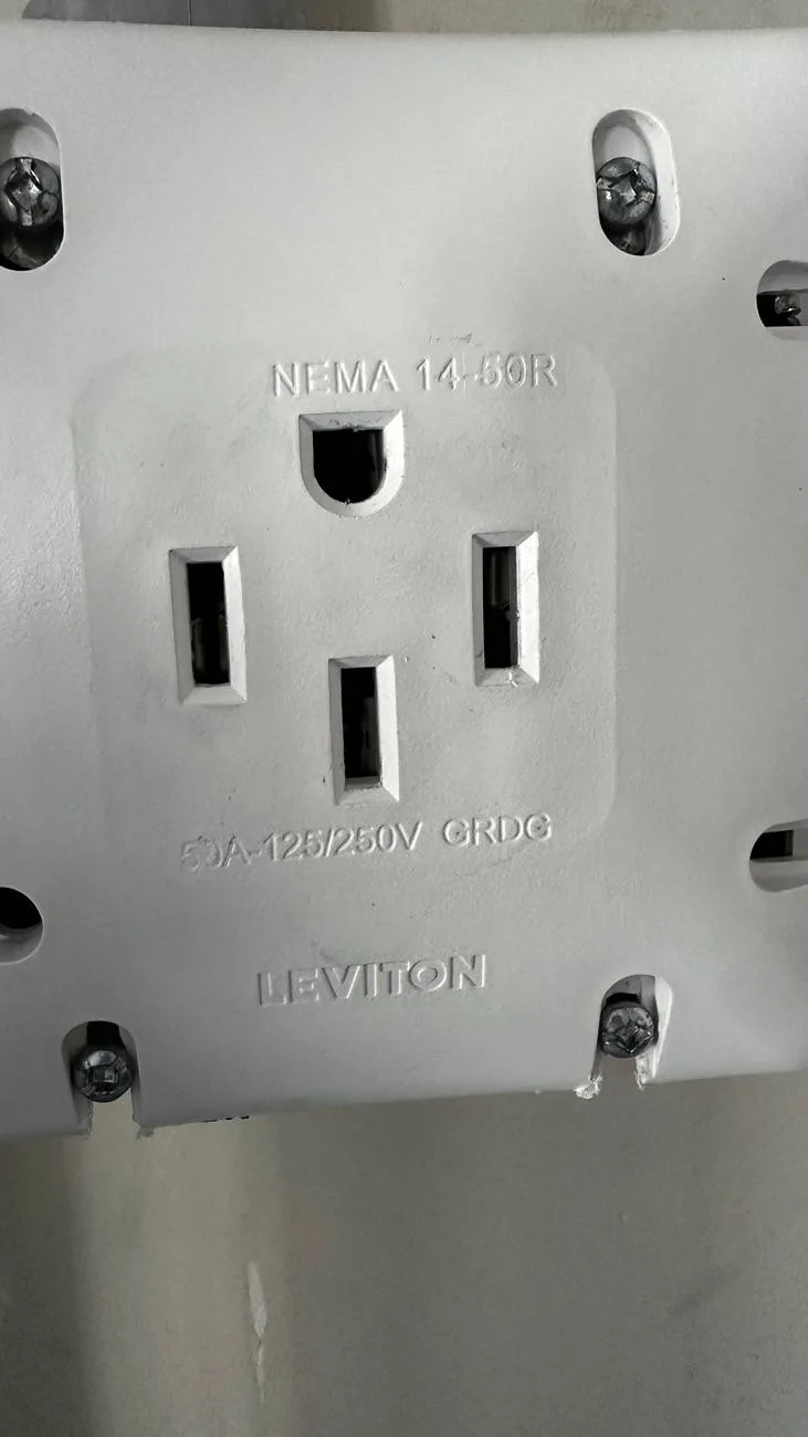 Electric Macan EV Mobile Charger Red Lights IMG_5967