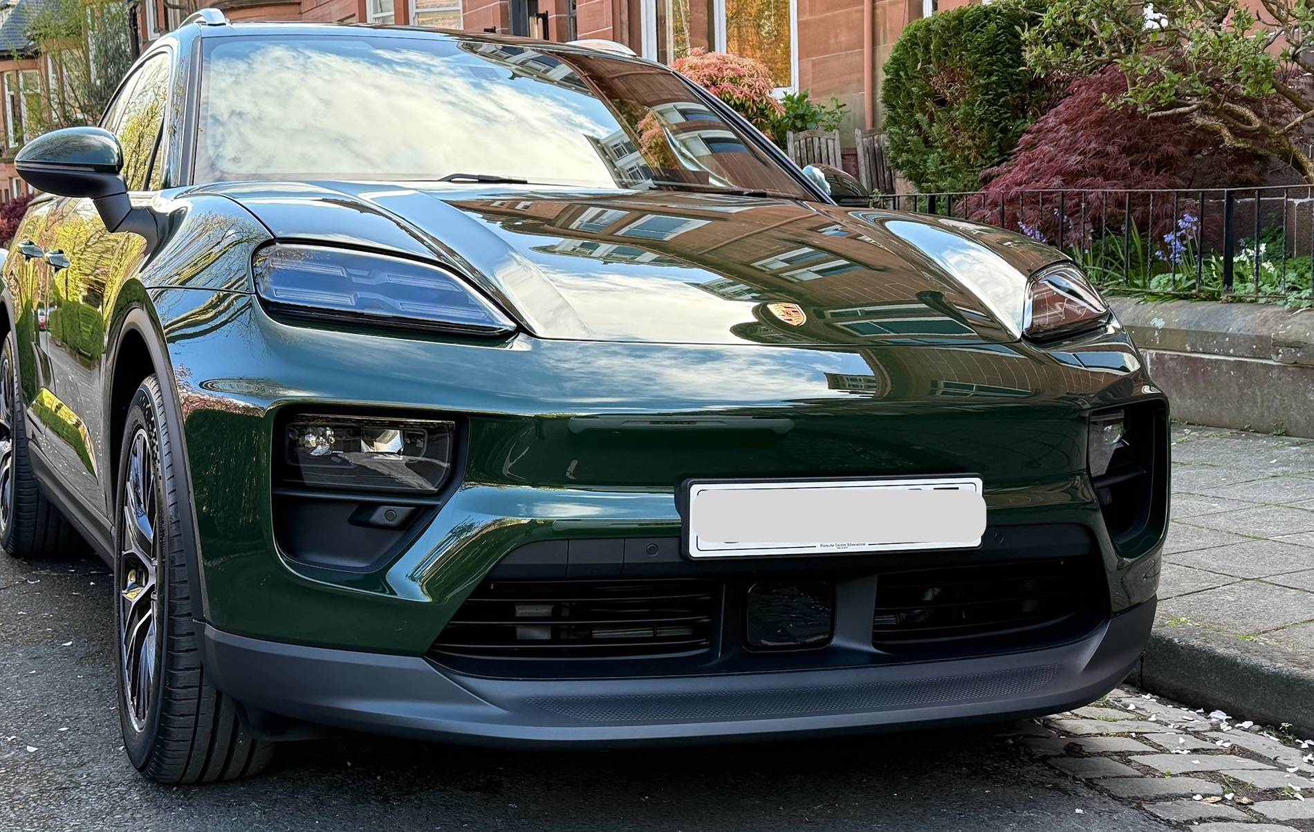 Electric Macan EV Initial thoughts after first 5 days of my 2025 Macan 4 EV Macan 4 Oak Green