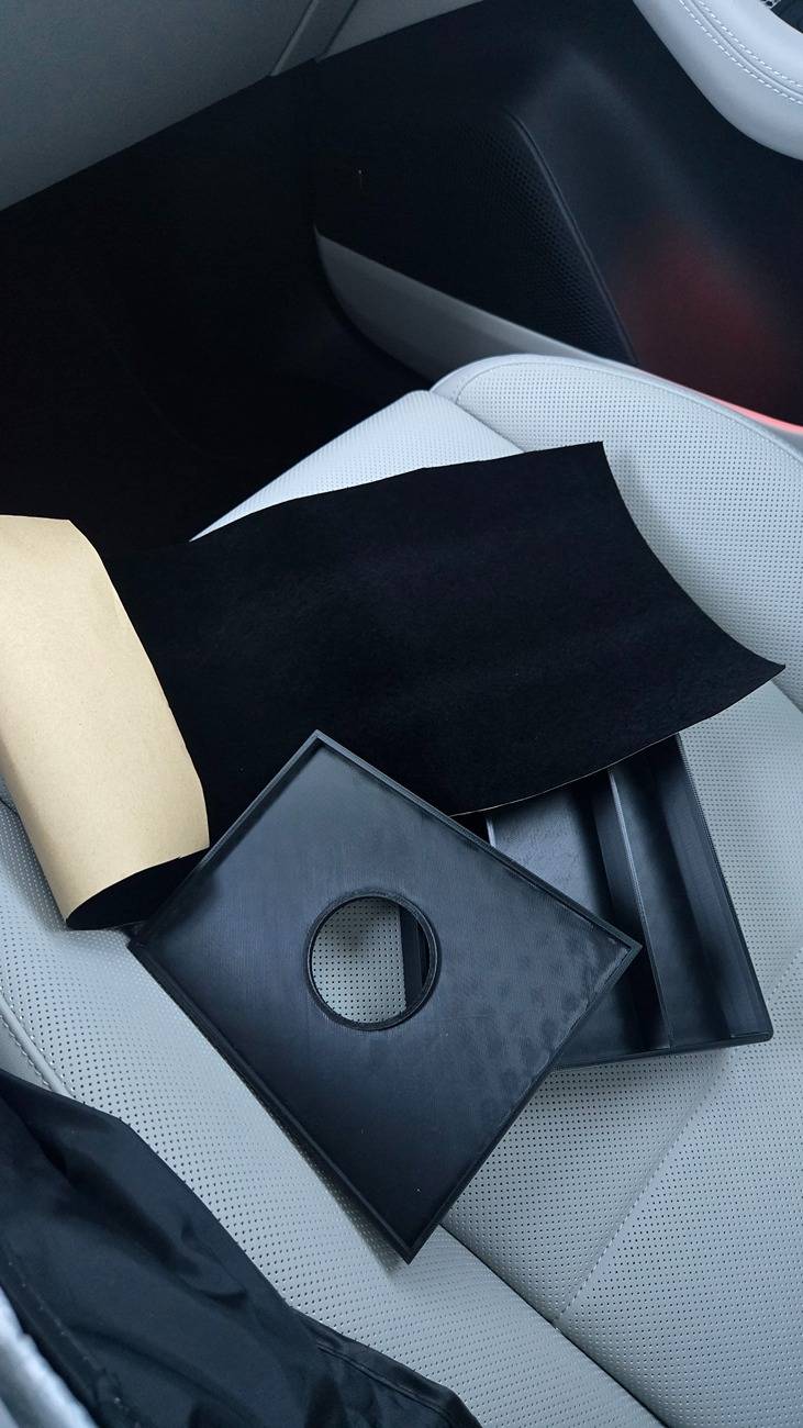 Electric Macan EV Custom Center Armrest Tray 20250424_190553