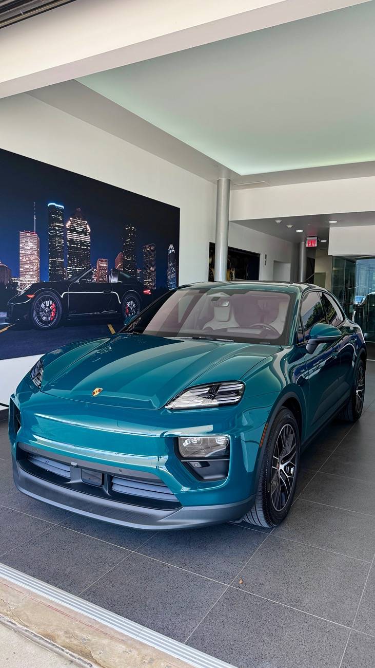 Electric Macan EV Initial 48 hours thoughts (2025 Macan 4 EV in PTS Fjord Green) IMG_4366