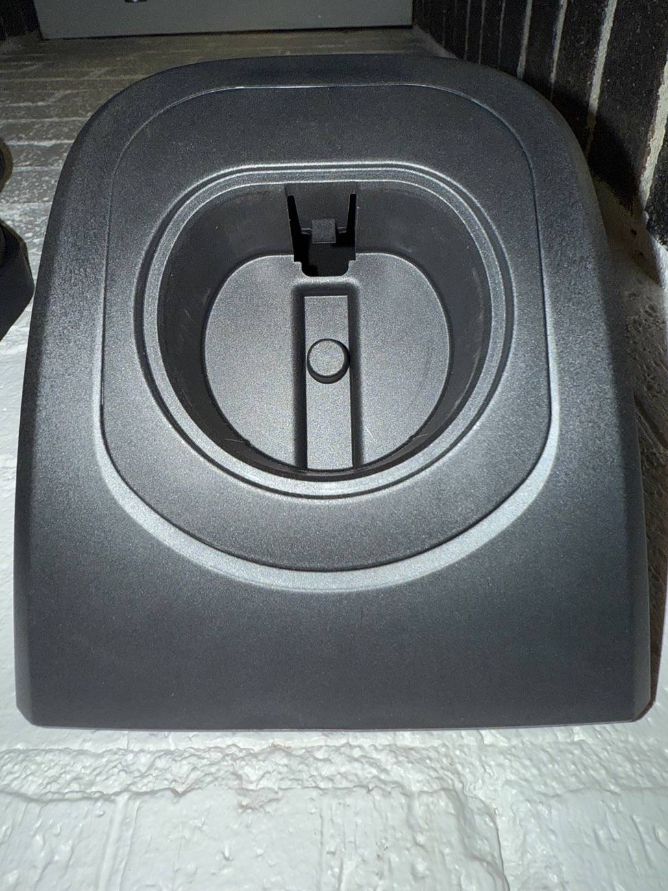 Electric Macan EV Mobile Charger Connect - Wall Mount Plug holder issue IMG_9035