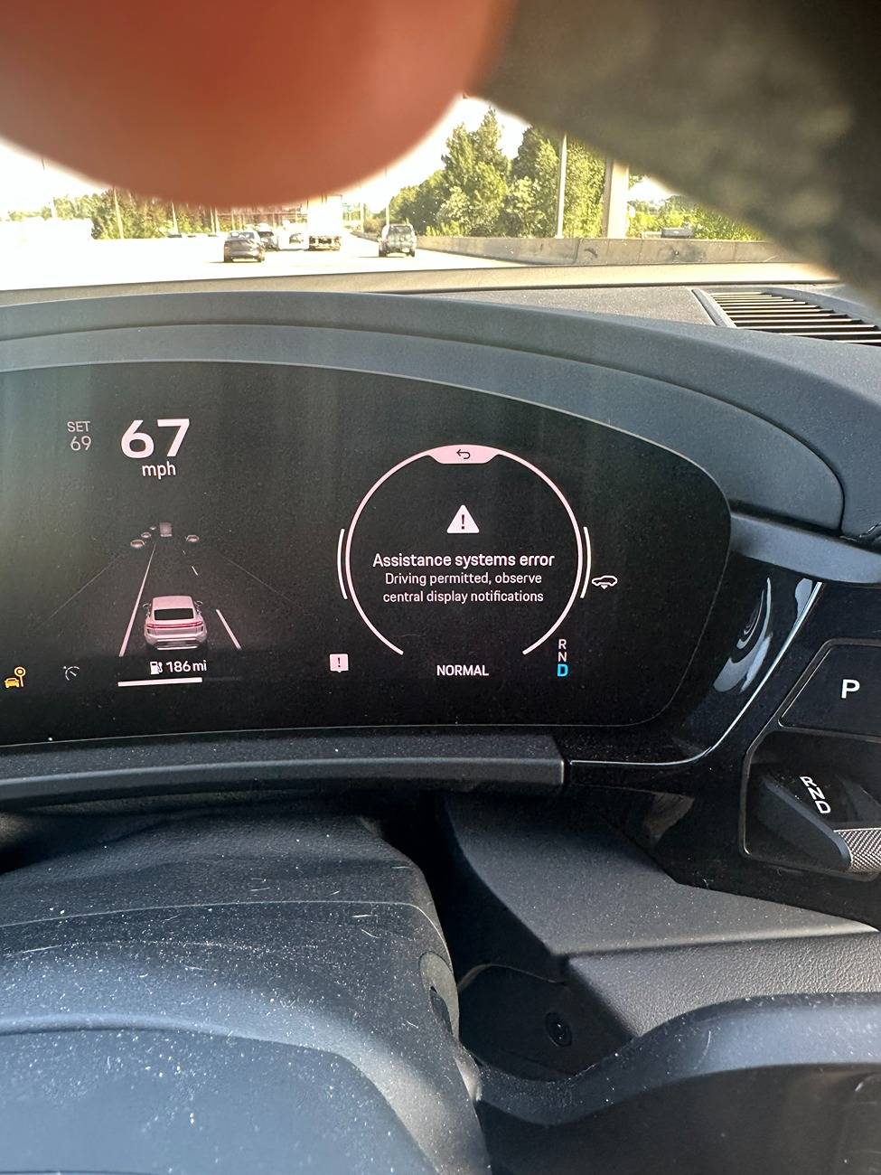 Electric Macan EV Too many software issues IMG_4533