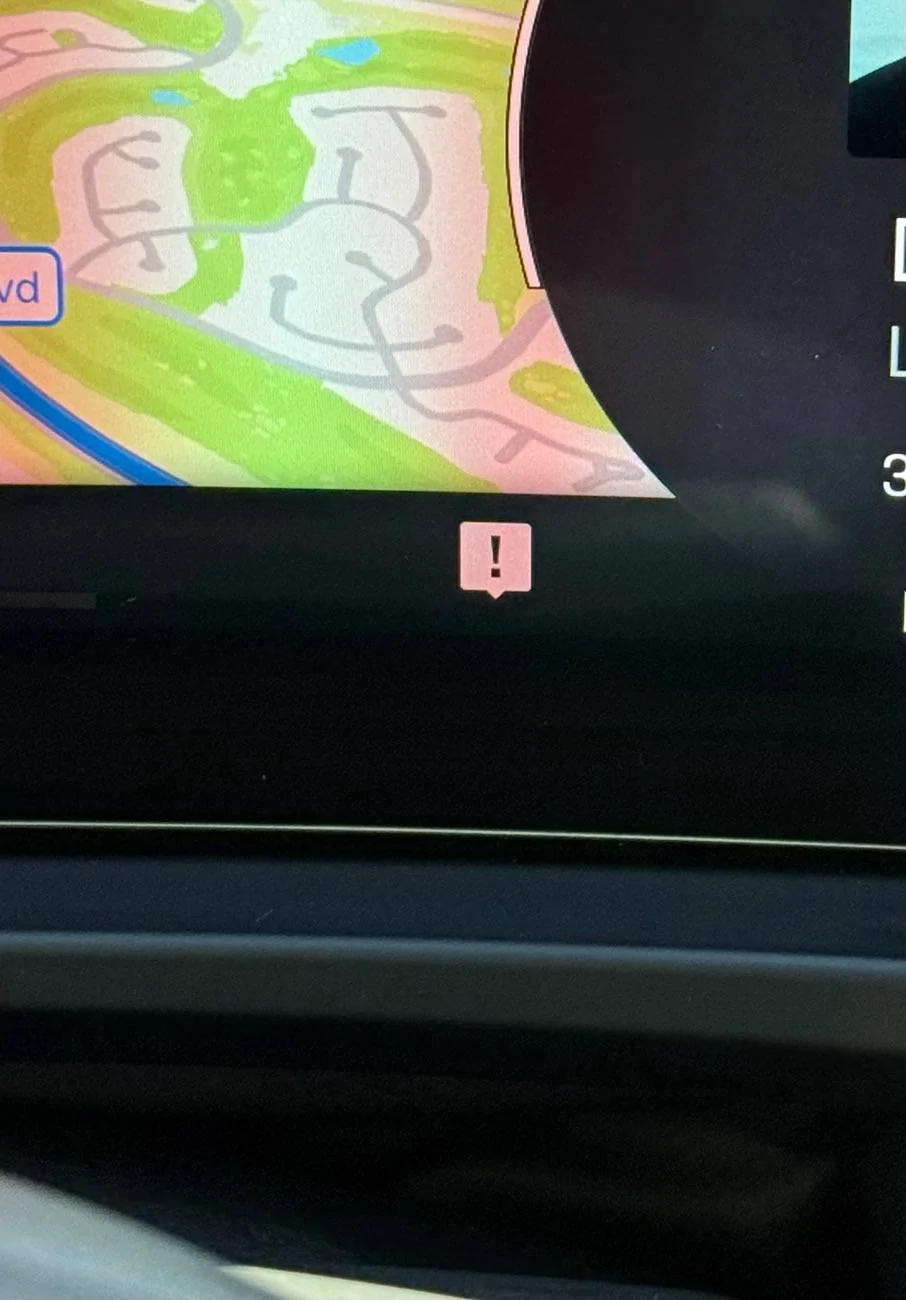 Electric Macan EV Warning light question IMG_4927