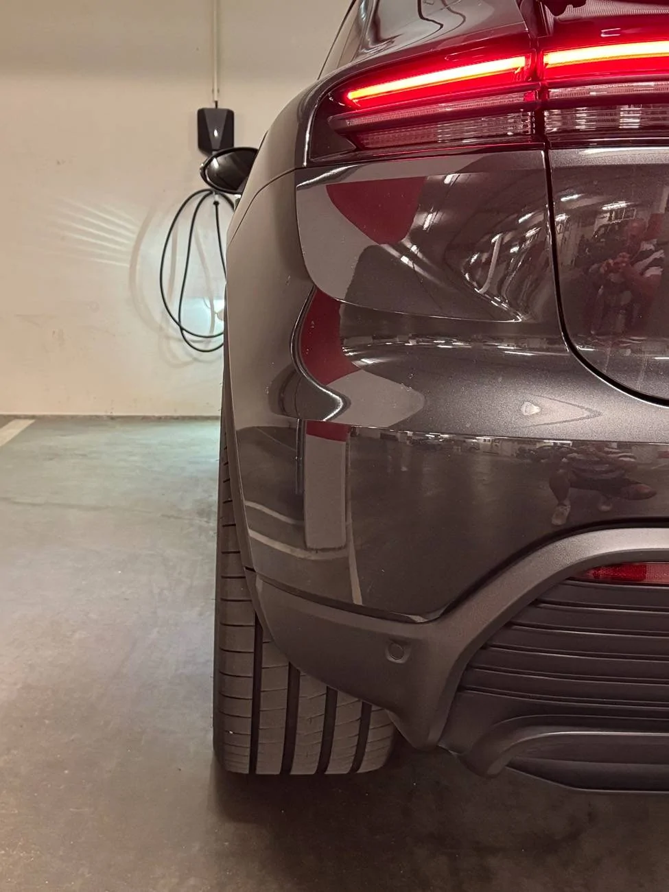 Electric Macan EV Aftermarket wheels (by Aventador Wheels) on Macan EV IMG_4675