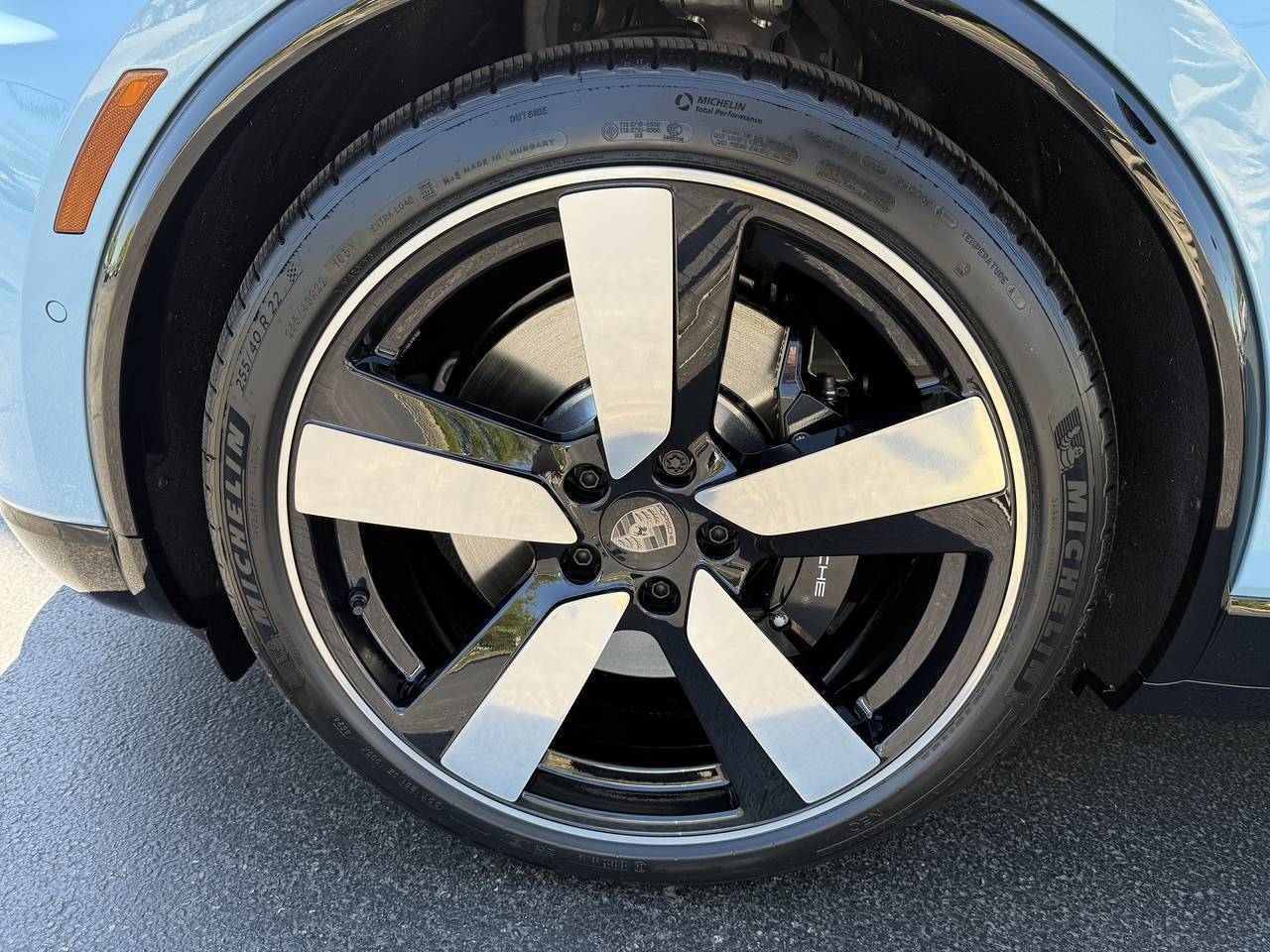 Electric Macan EV Here's my frozen blue Turbo - just took delivery! i-S4sh73v-X2