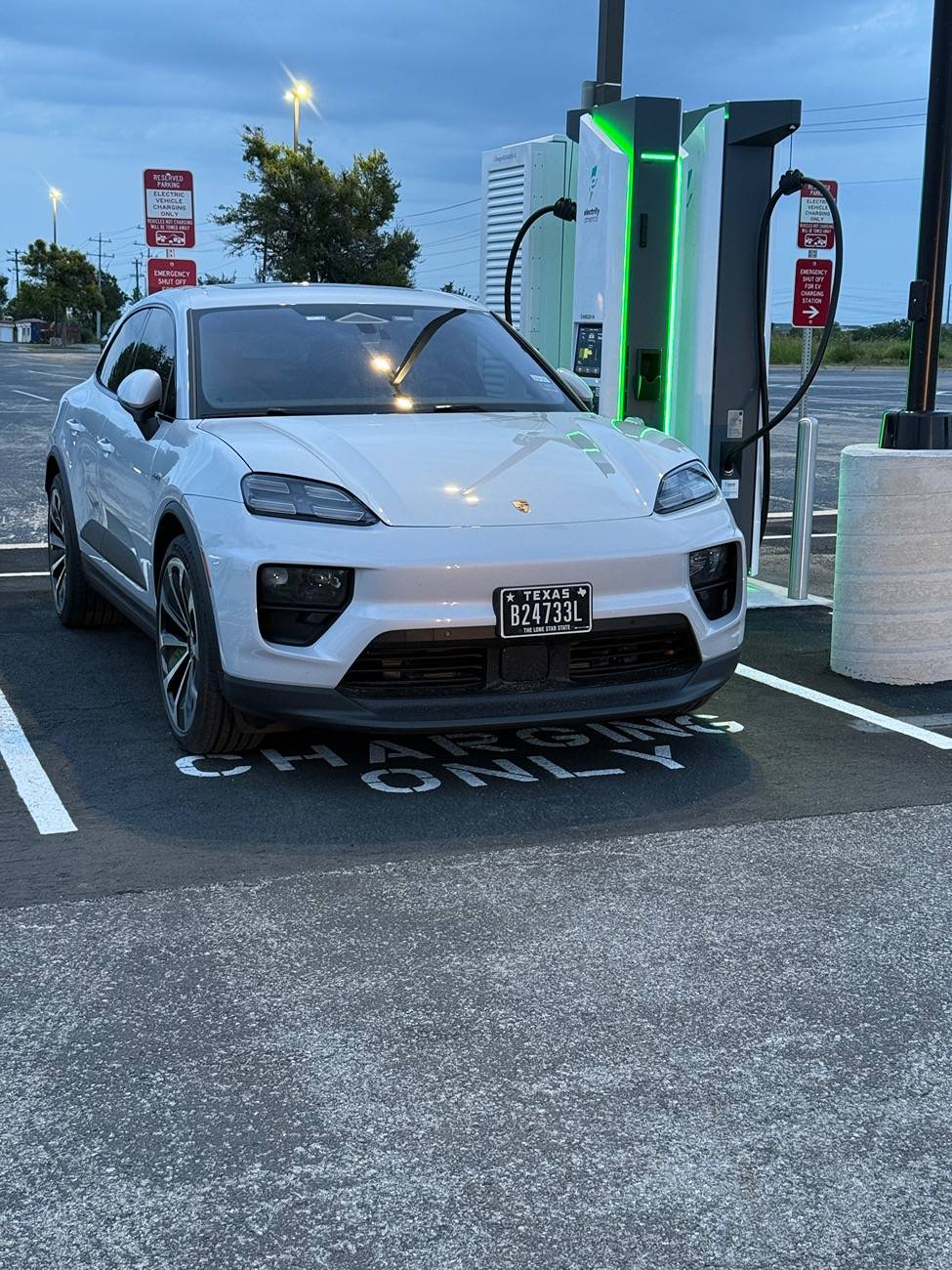 Electric Macan EV Front license plate pics (U.S.) IMG_7515