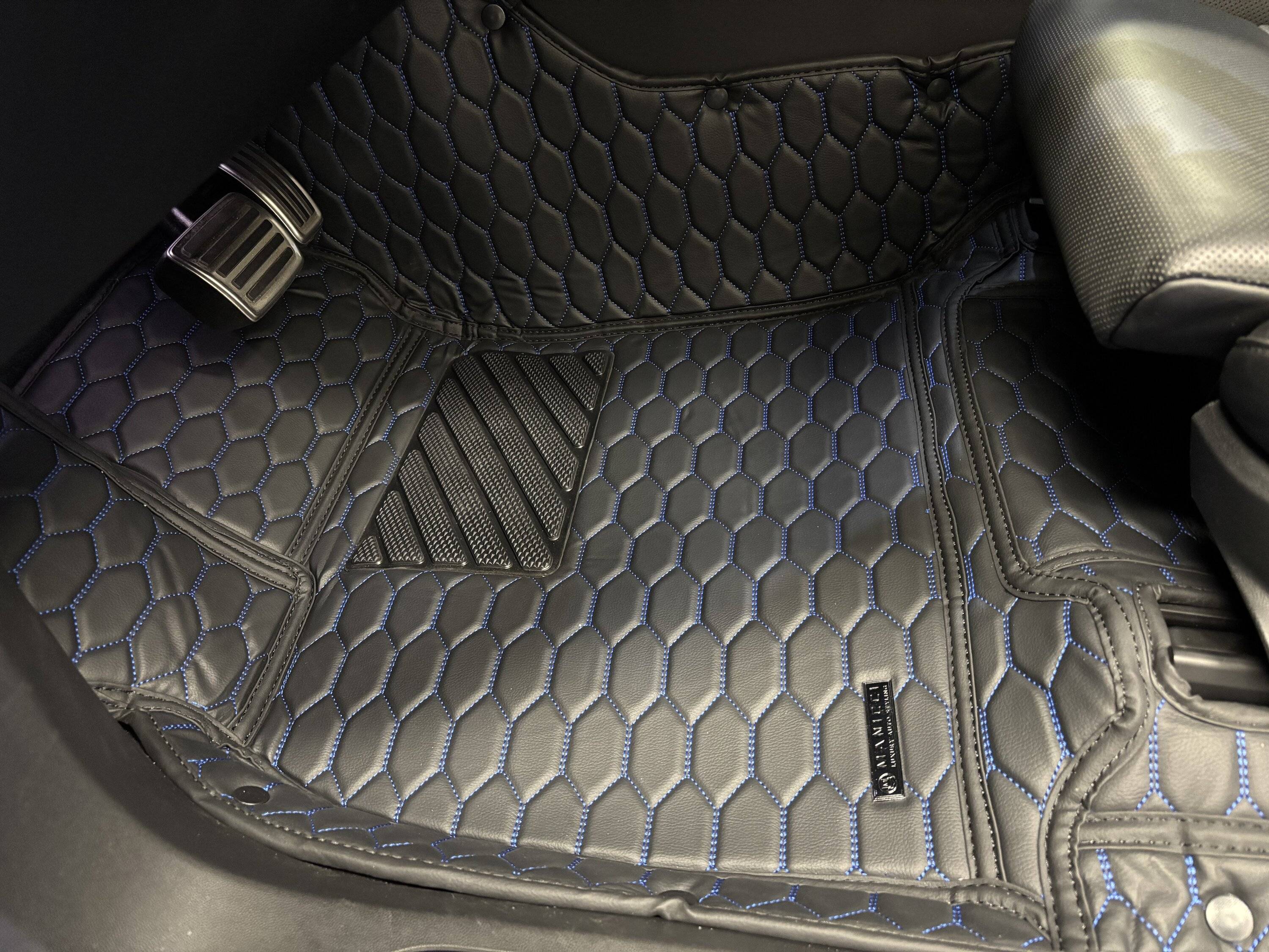 Electric Macan EV My New Manicci Floor Mats Are Excellent! IMG_7685