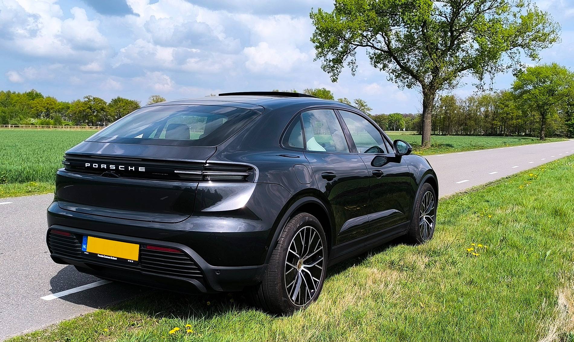 Electric Macan EV Random daily Macan EV photos - post yours! 🤳 IMG_20250422_145817a