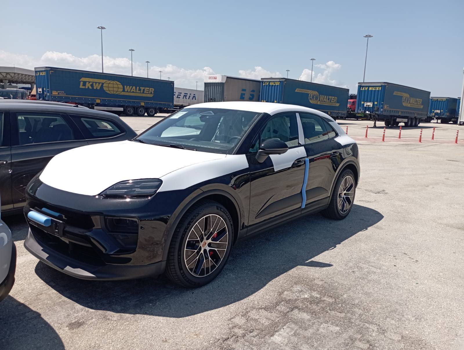 Electric Macan EV My Macan 4S Has Finally Arrived at the Port! IMG_8204