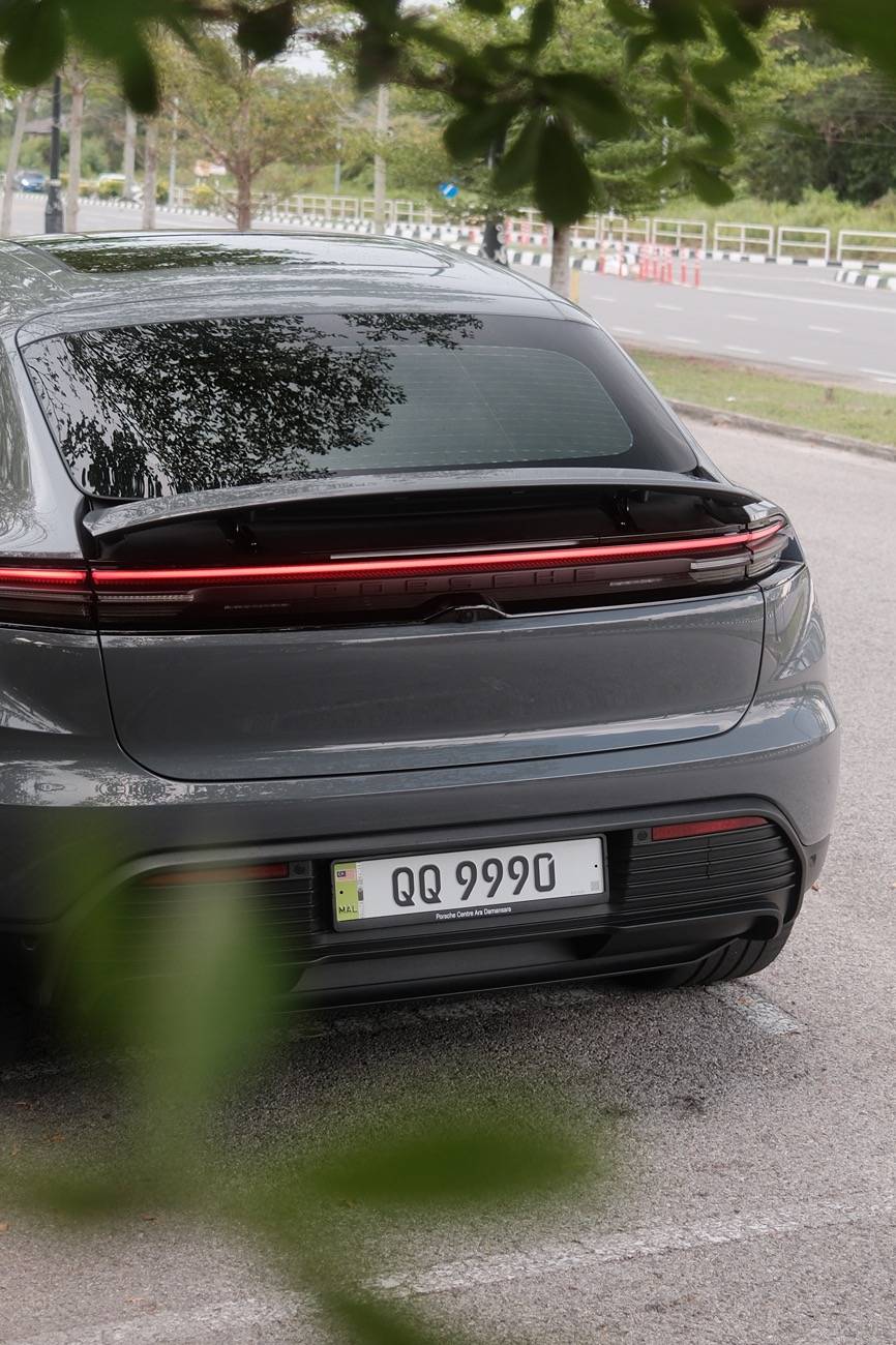 Electric Macan EV Photoshoot: My first-ever Porsche — a Macan 4 EV in Slate Grey Neo. DSCF0866