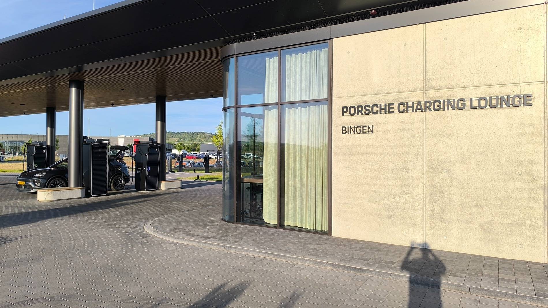 Electric Macan EV Porsche Charging Lounge IMG_20250704_200542