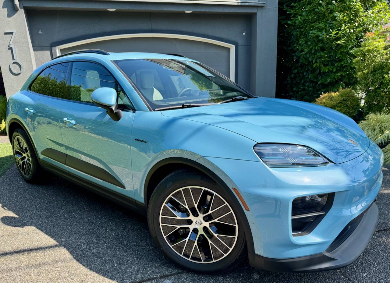 Electric Macan EV FROZEN BLUE Macan EV Photos Thread IMG_7095