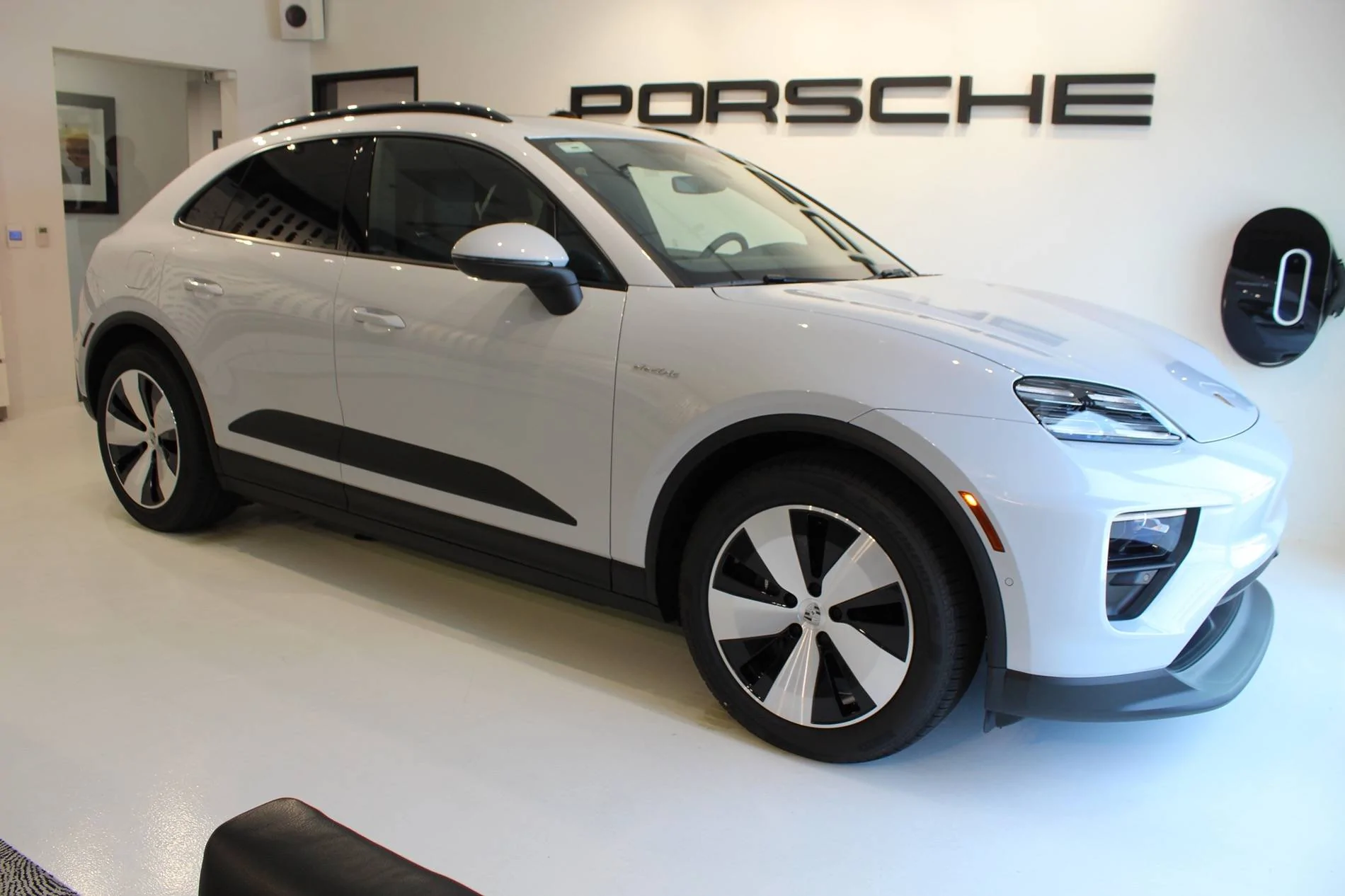 Electric Macan EV ICE GREY Macan EV Photos Thread 1 IMG_1996