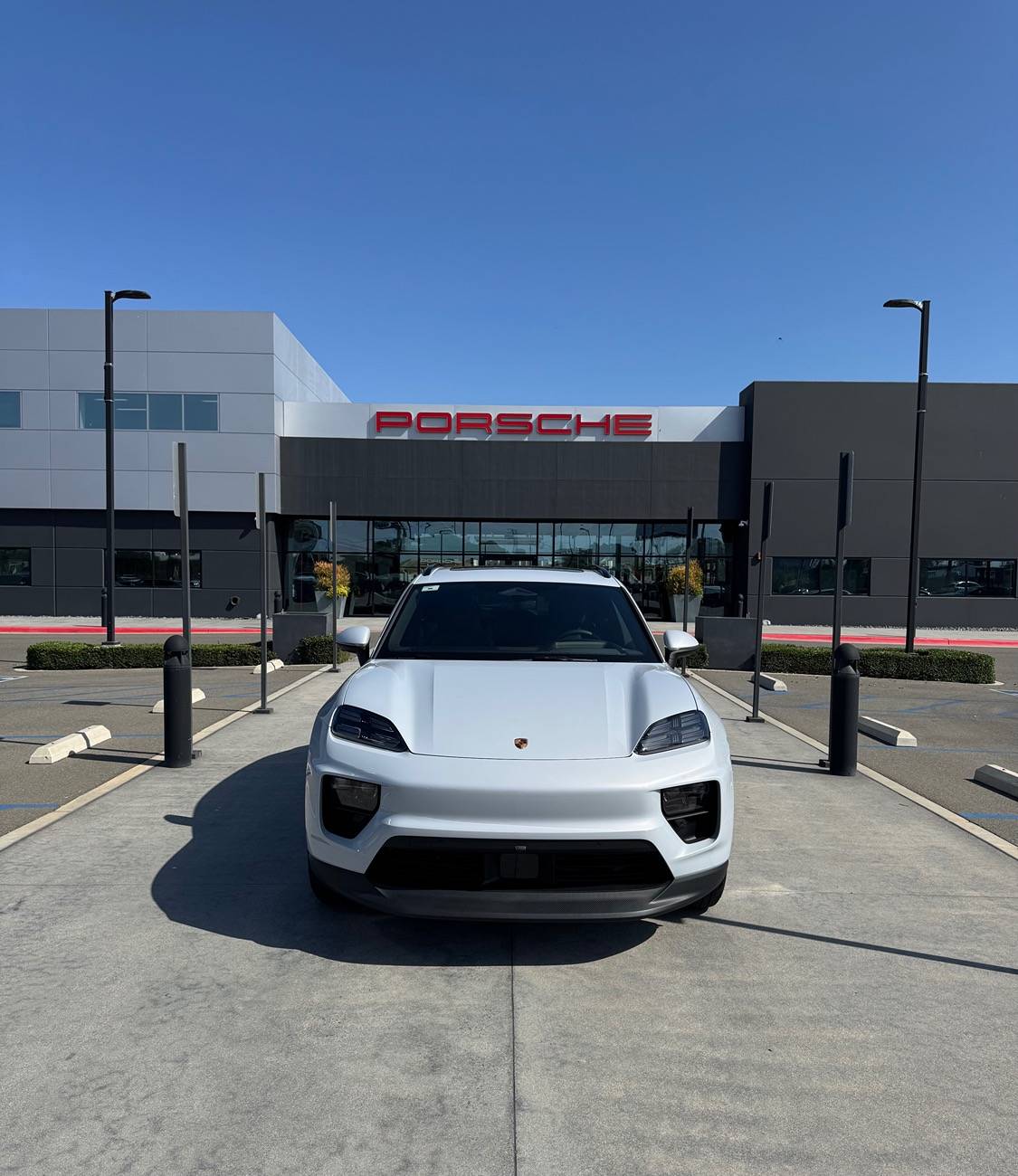 Electric Macan EV ICE GREY Macan EV Photos Thread 5 IMG_4912