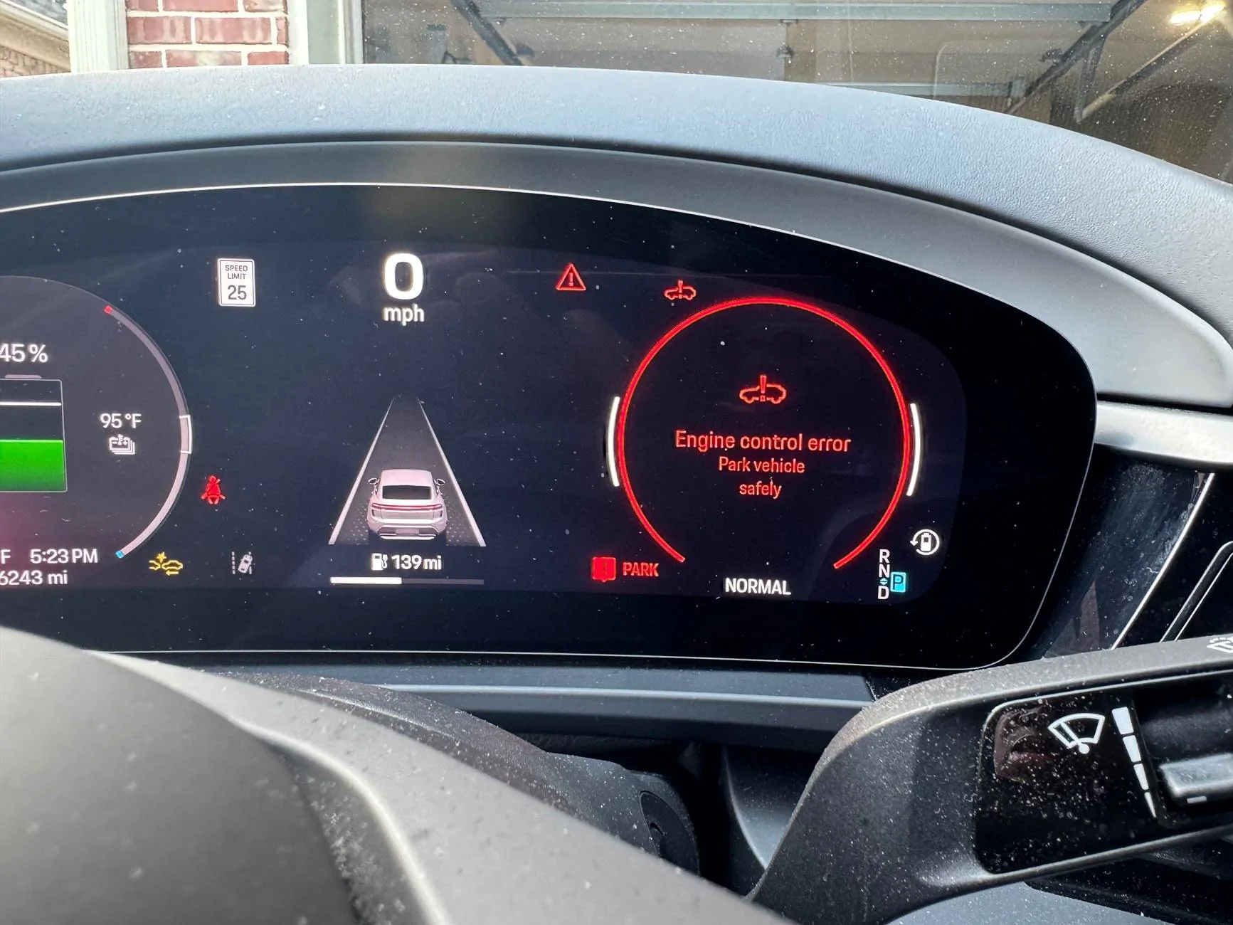 Electric Macan EV Experienced Red Circle of Death this morning... IMG_1112