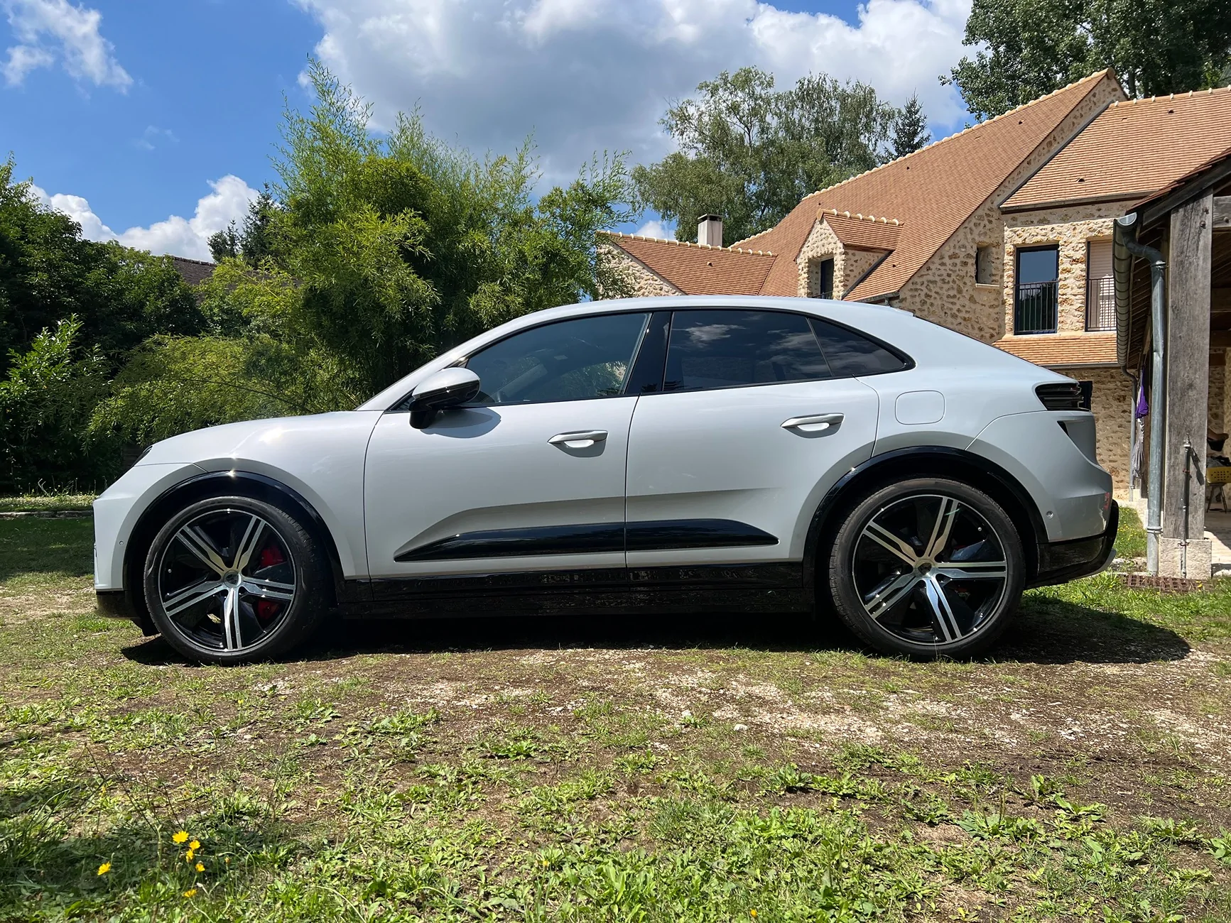 Electric Macan EV Macan EV Turbo Ice Gray Delivered and WOW 🤩 IMG_8099