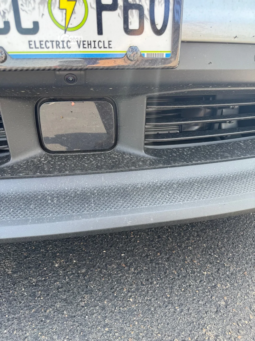 Electric Macan EV Front license plate pics (U.S.) IMG_4579